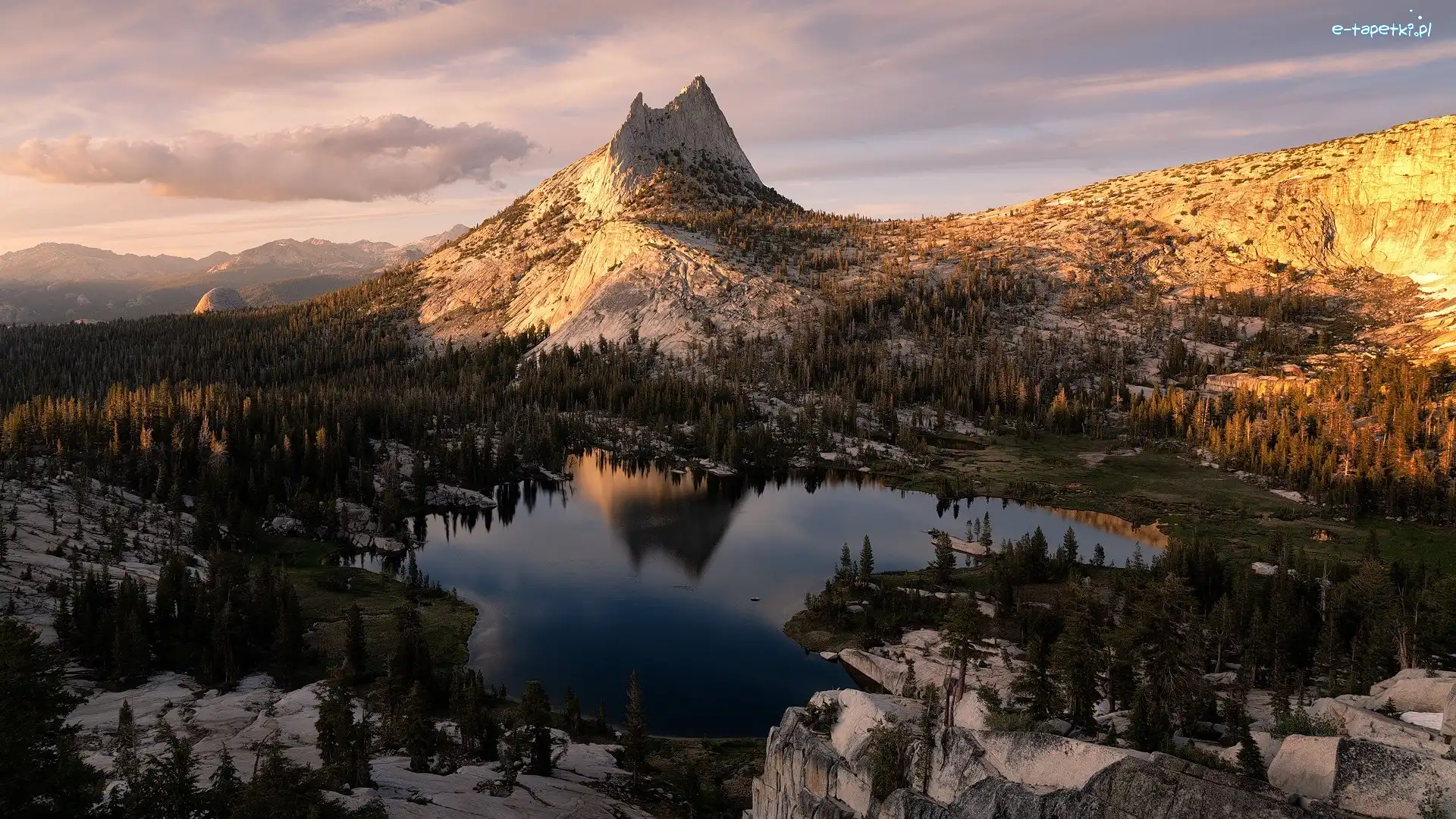 Park Narodowy Yosemite, Drzewa, Cathedral Lake, Jezioro, Góry, Stany Zjednoczone, Kalifornia, Skały, Hrabstwo Mariposa
