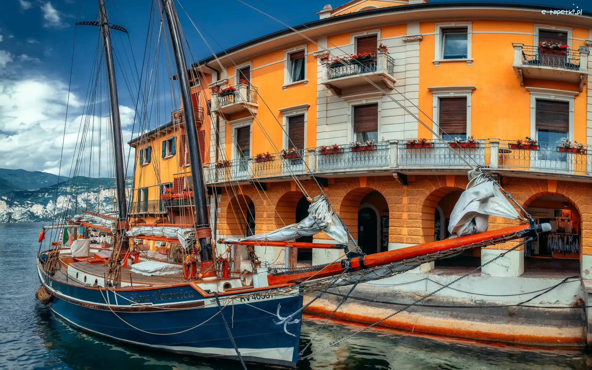 Jezioro Garda, Żaglówka, Dom, Włochy, Malcesine