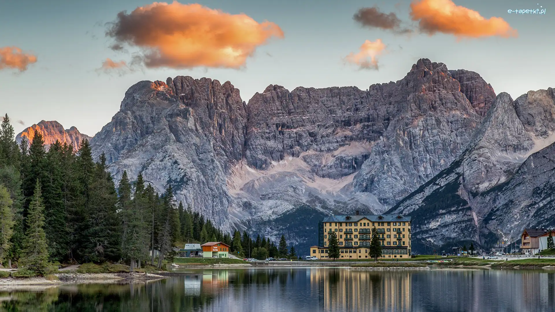 Grand Hotel Misurina, Drzewa, Jezioro, Dolomity, Góry, Włochy, Cortina dAmpezzo, Misurina Lake, Domy
