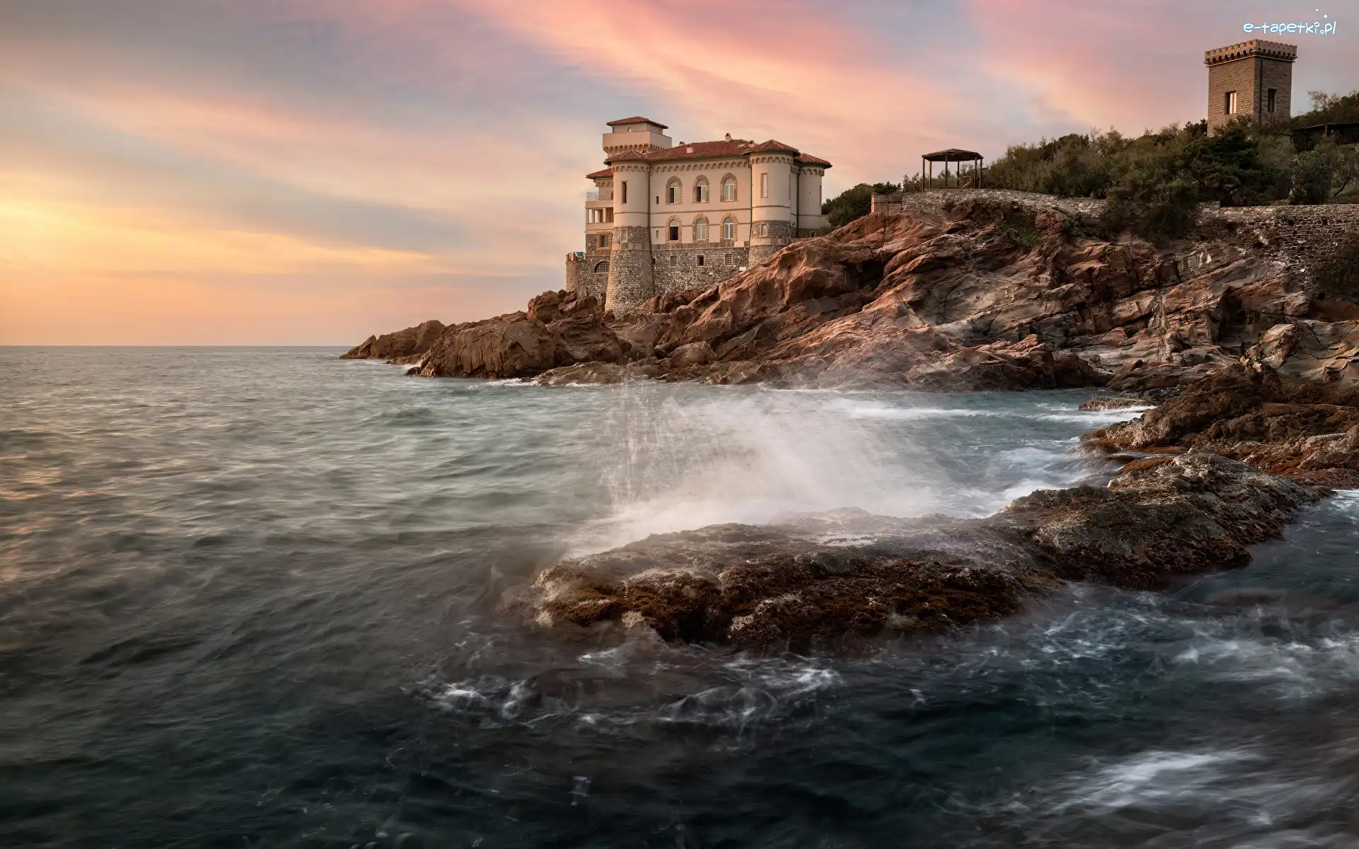 Włochy, Morze, Skały, Castello del Boccale, Zamek Boccale, Toskania, Gmina Livorno