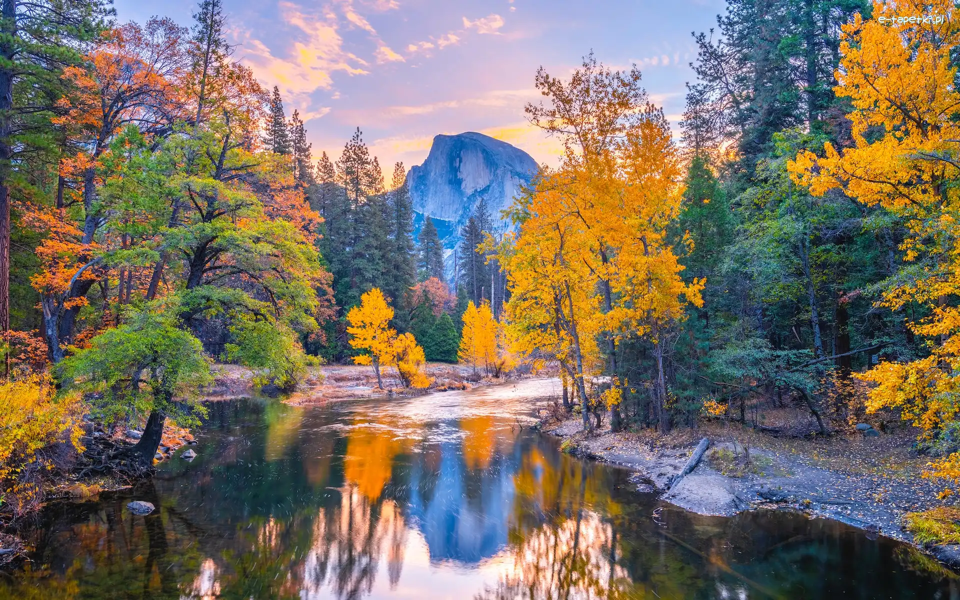 Drzewa, Merced River, Half Dome, Góra, Park Narodowy Yosemite, Stany Zjednoczone, Kalifornia, Rzeka, Jesień