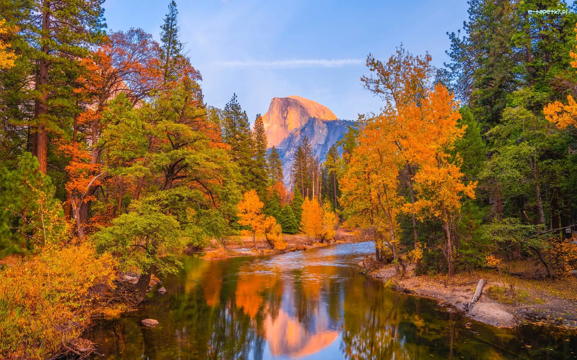 Jesień, Kalifornia, Góra Half Dome, Drzewa, Park Narodowy Yosemite, Rzeka, Merced River, Stany Zjednoczone