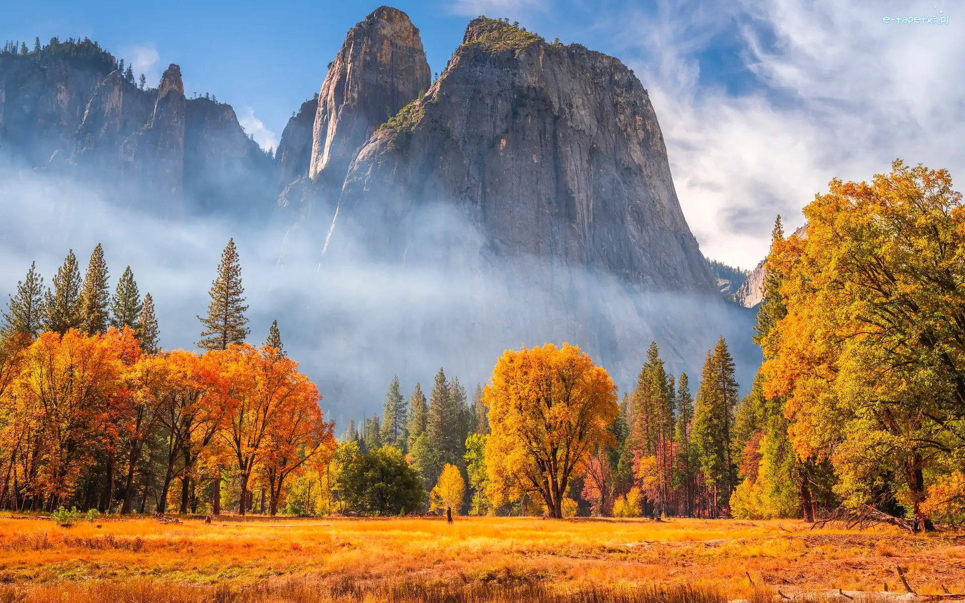 Skały, Kalifornia, Góry, Drzewa, Park Narodowy Yosemite, Jesień, Mgła, Stany Zjednoczone