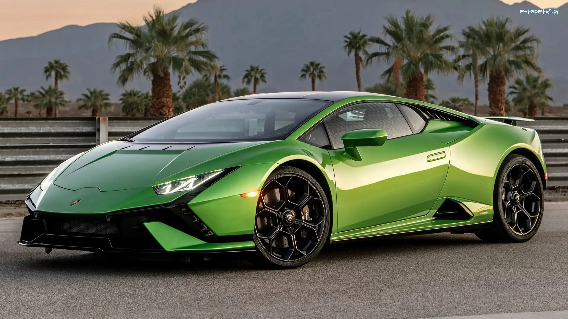 Lamborghini Huracan Tecnica, Przód, Bok, Zielone