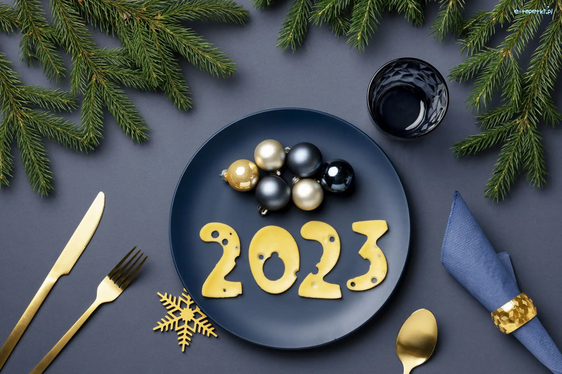 Jedzenie, Cyfry, Szklanka, Gałązki, Talerzyk, Sztutce, Bombka, Nowy Rok, 2023, Serwetka