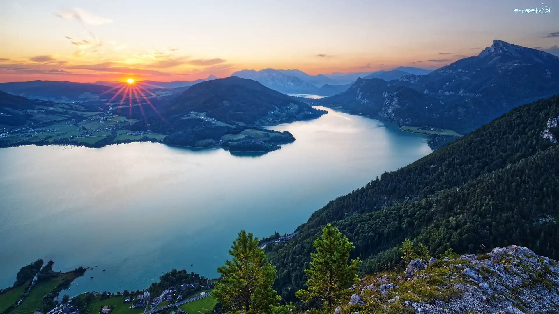 Austria, Jezioro, Lake Mondsee, Góry, Wschód słońca, Sosny, Drzewa
