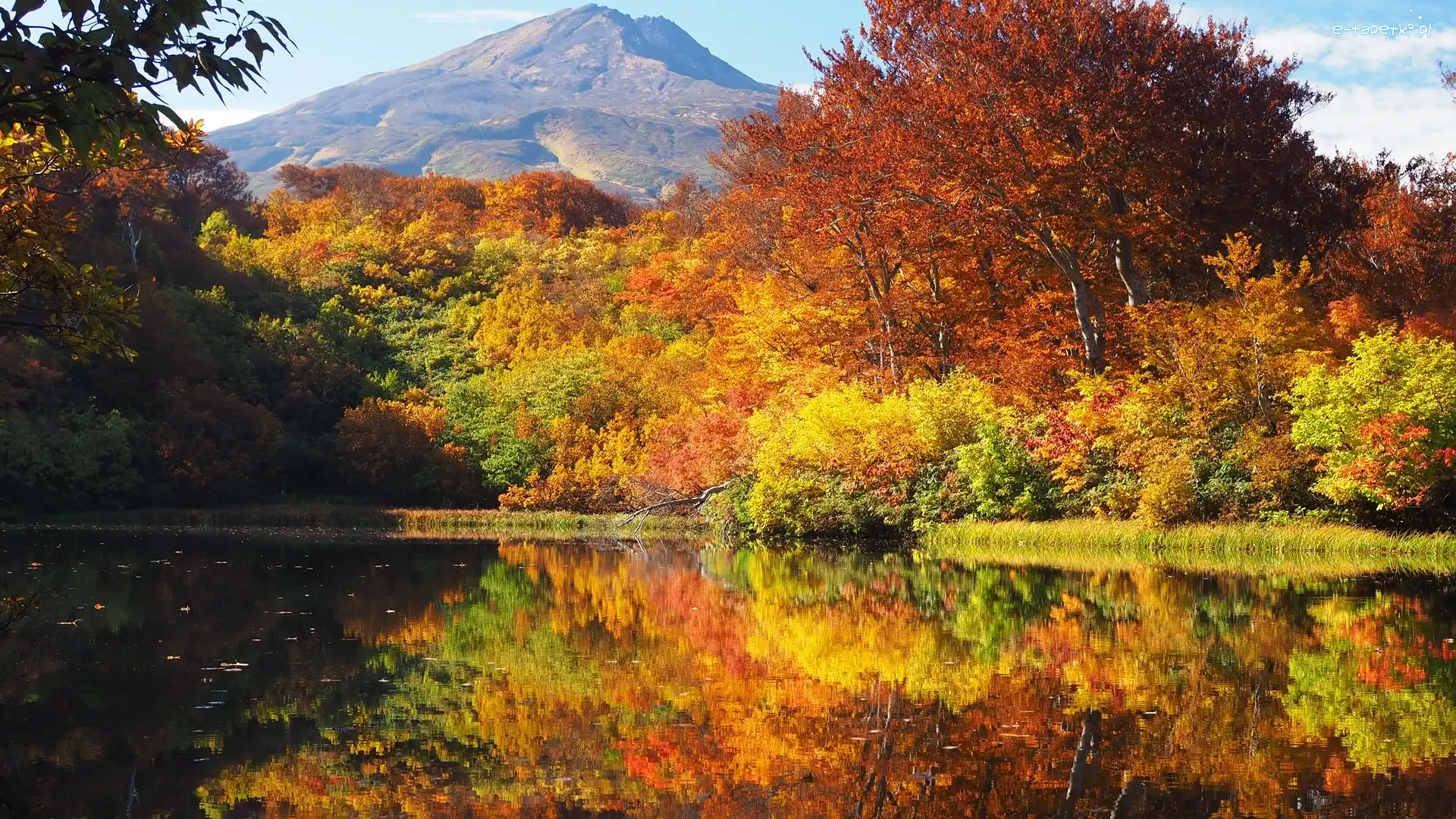 Kolorowe, Mount Chokai, Góra, Zenjin pond, Yurihonjo, Akita, Wulkan, Odbicie, Staw, Japonia, Drzewa, Jesień