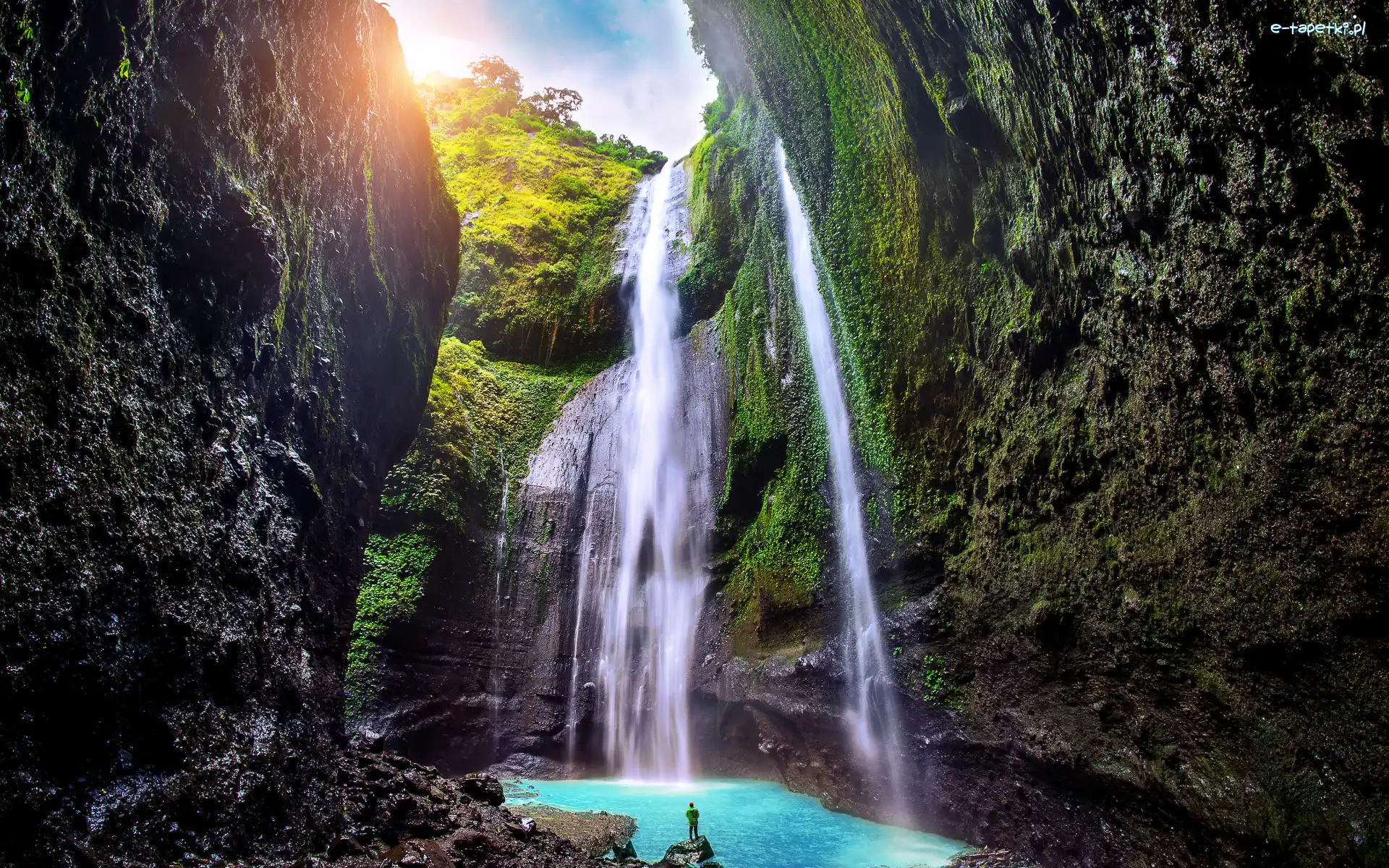 Indonezja, Omszałe, Skały, Madakaripura Waterfall, Wodospad, Wyspa Jawa, Drzewa