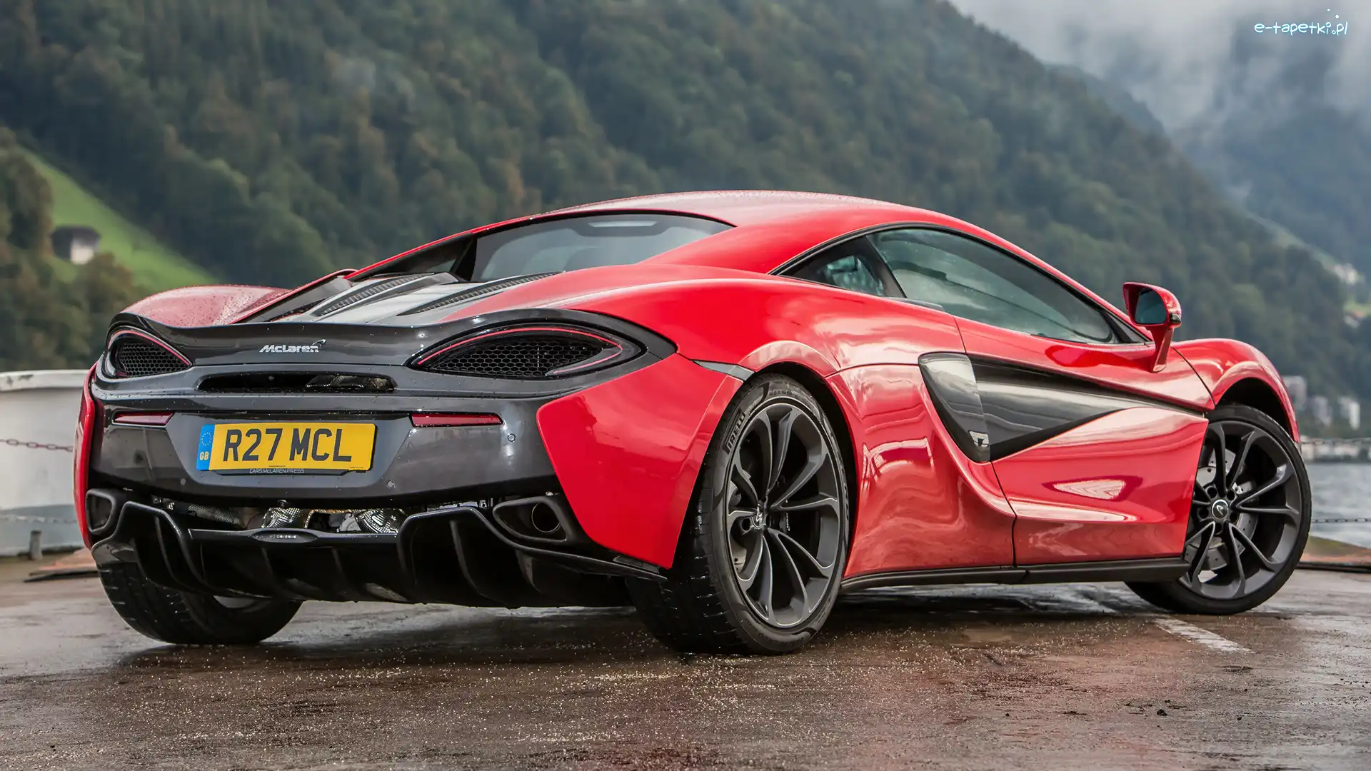 McLaren 540C, Czerwony