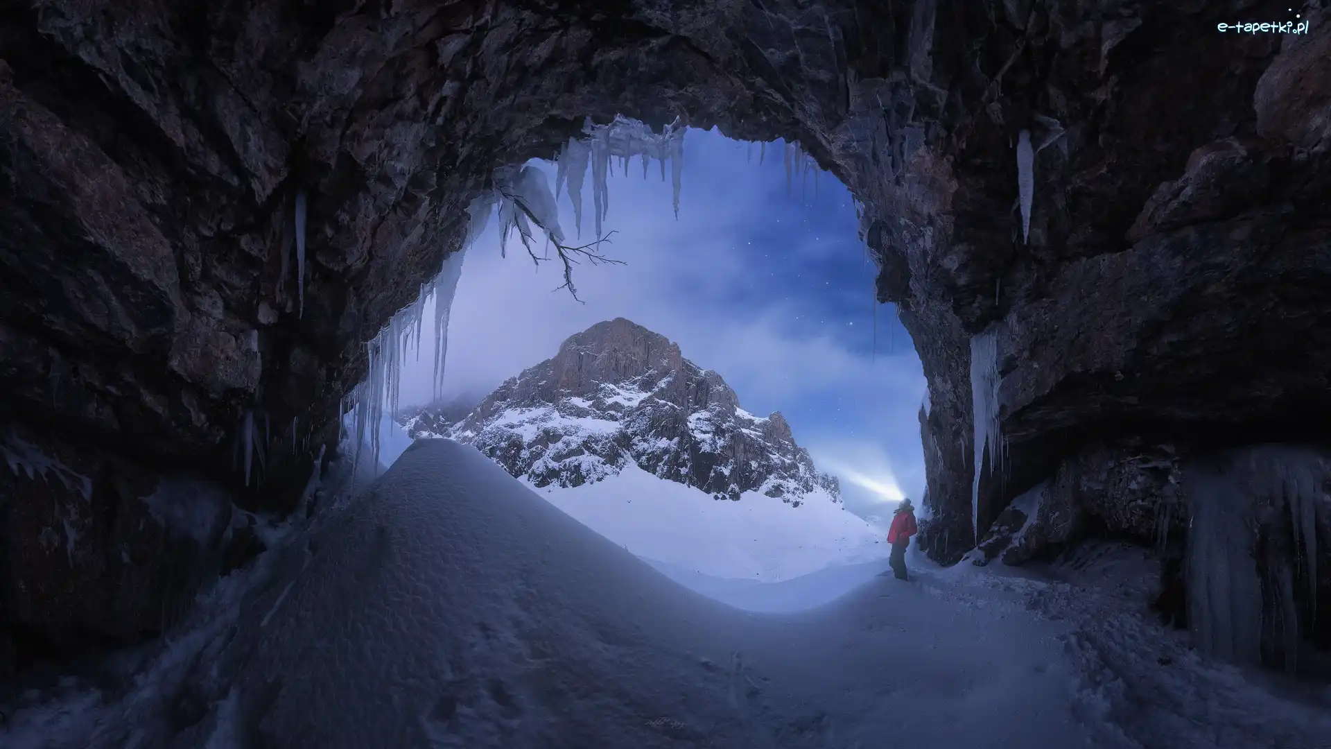 Zima, Góry Kantabryjskie, Sople, Światło, Pasmo Picos de Europa, Jaskinia, Człowiek, Hiszpania