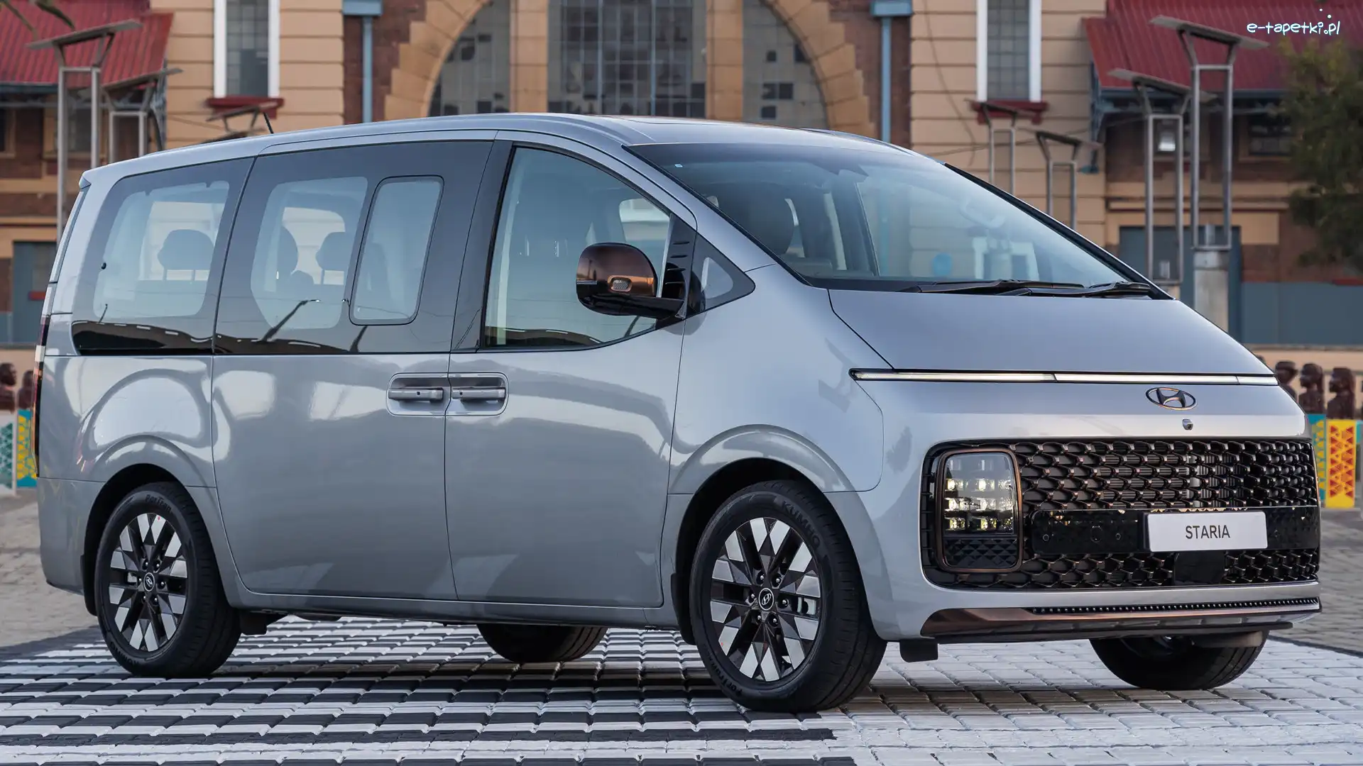 2022, Hyundai Staria