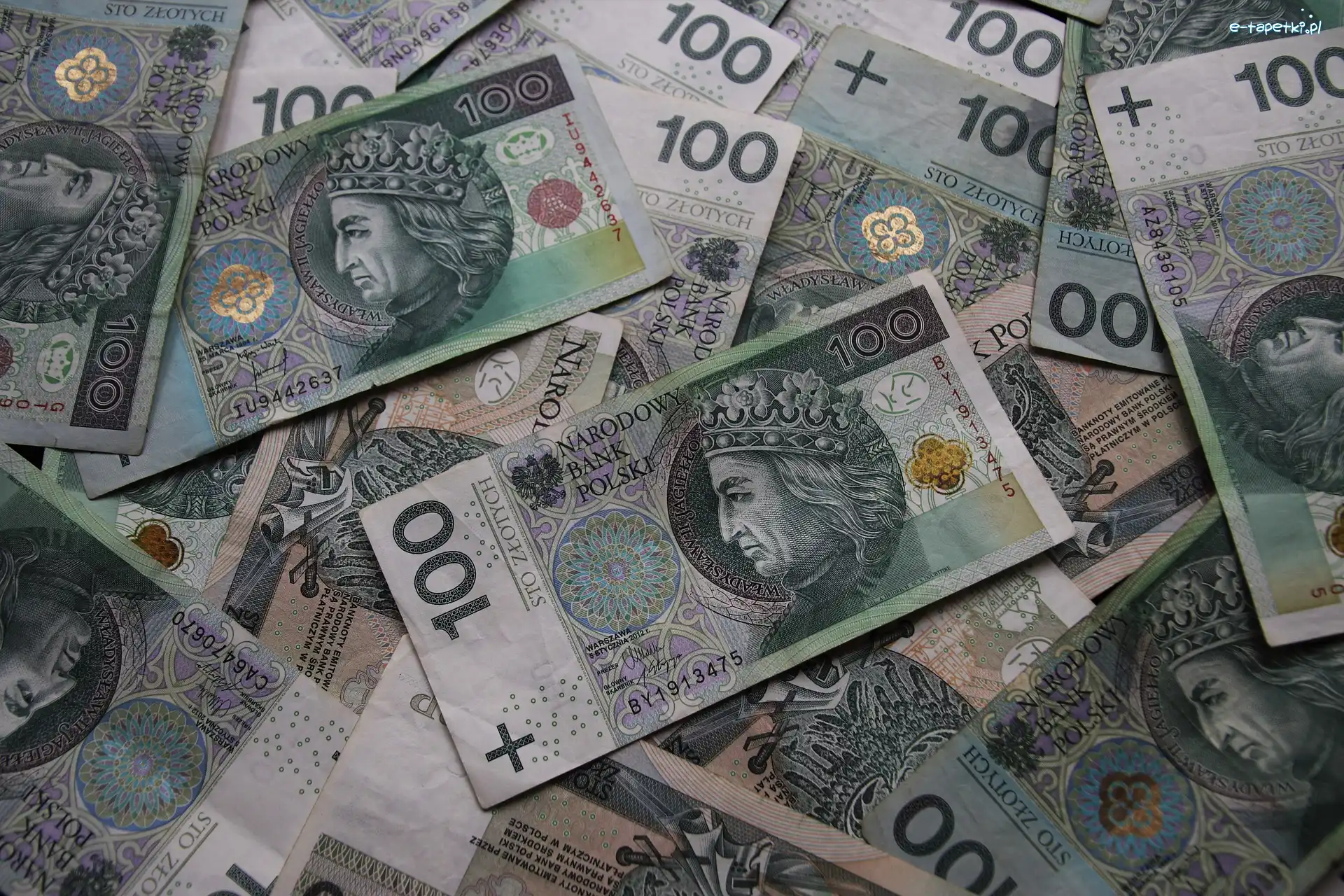 Stuzłotowe, Banknoty, Pieniądze
