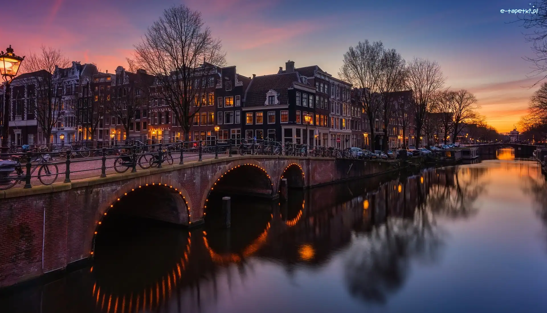 Rzeka, Amsterdam, Wschód słońca, Domy, Most, Kanał Leidsegracht, Drzewa, Holandia