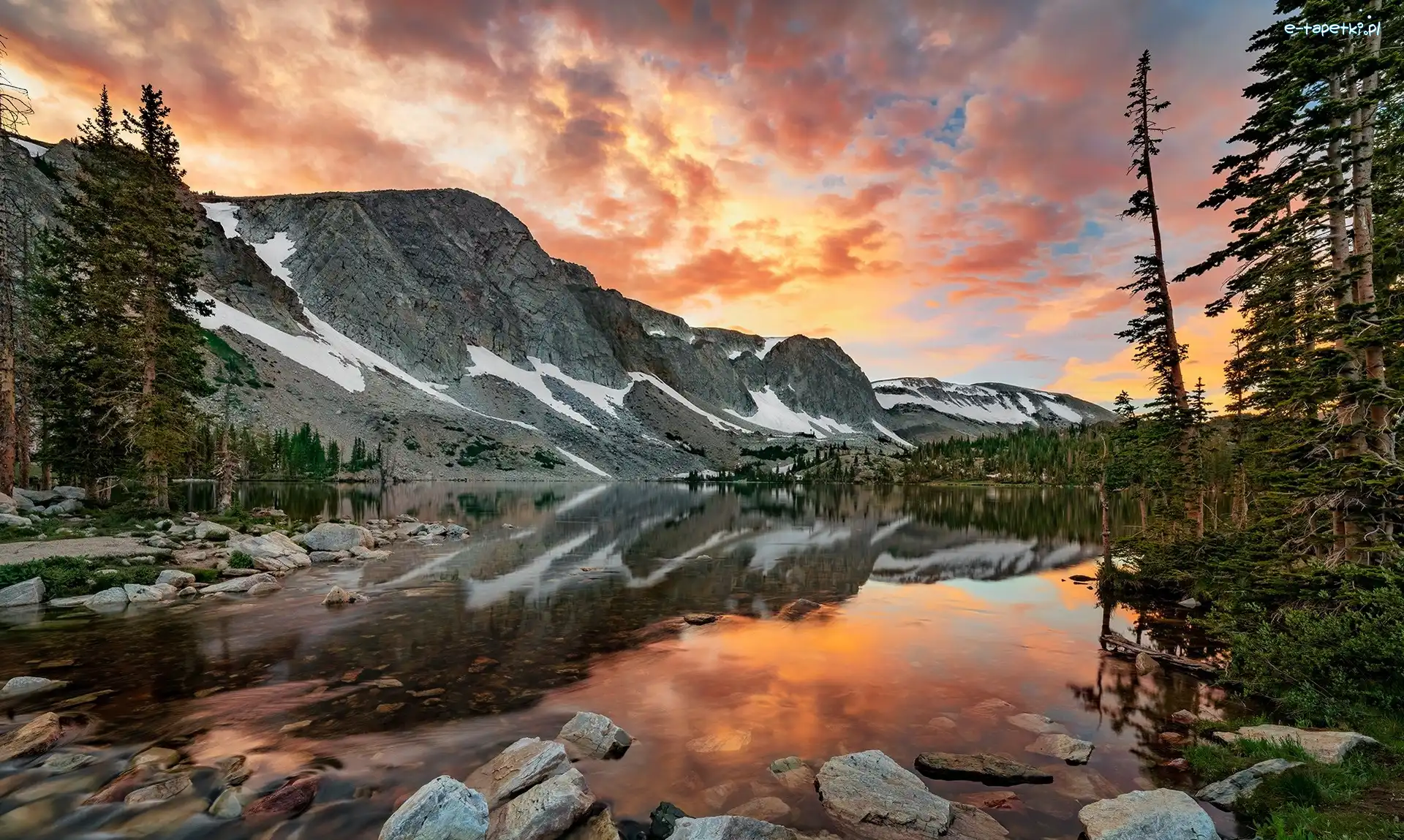 Kamienie, Jezioro, Stany Zjednoczone, Wyoming, Lake Marie, Drzewa, Chmury, Góry