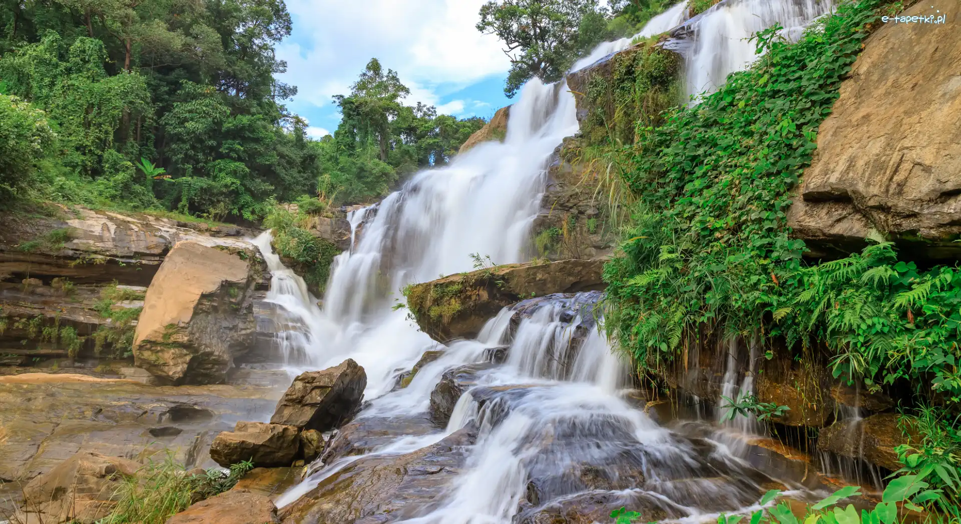 Mae Ya Waterfall, Wodospad, Roślinność, Skały, Drzewo, Tajlandia, Chiang Mai, Kamienie, Park Narodowy Doi Inthanon