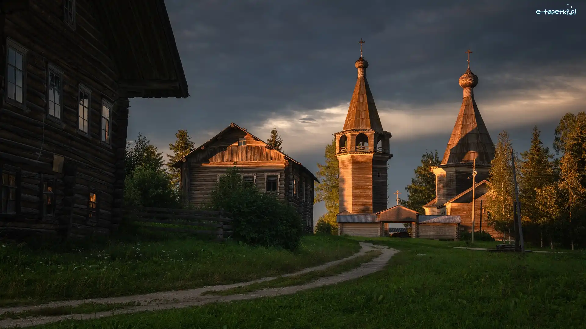 Dom, Wieś Kimzha, Cerkiew, Obwód archangielski, Rosja, Szopa, Drzewa