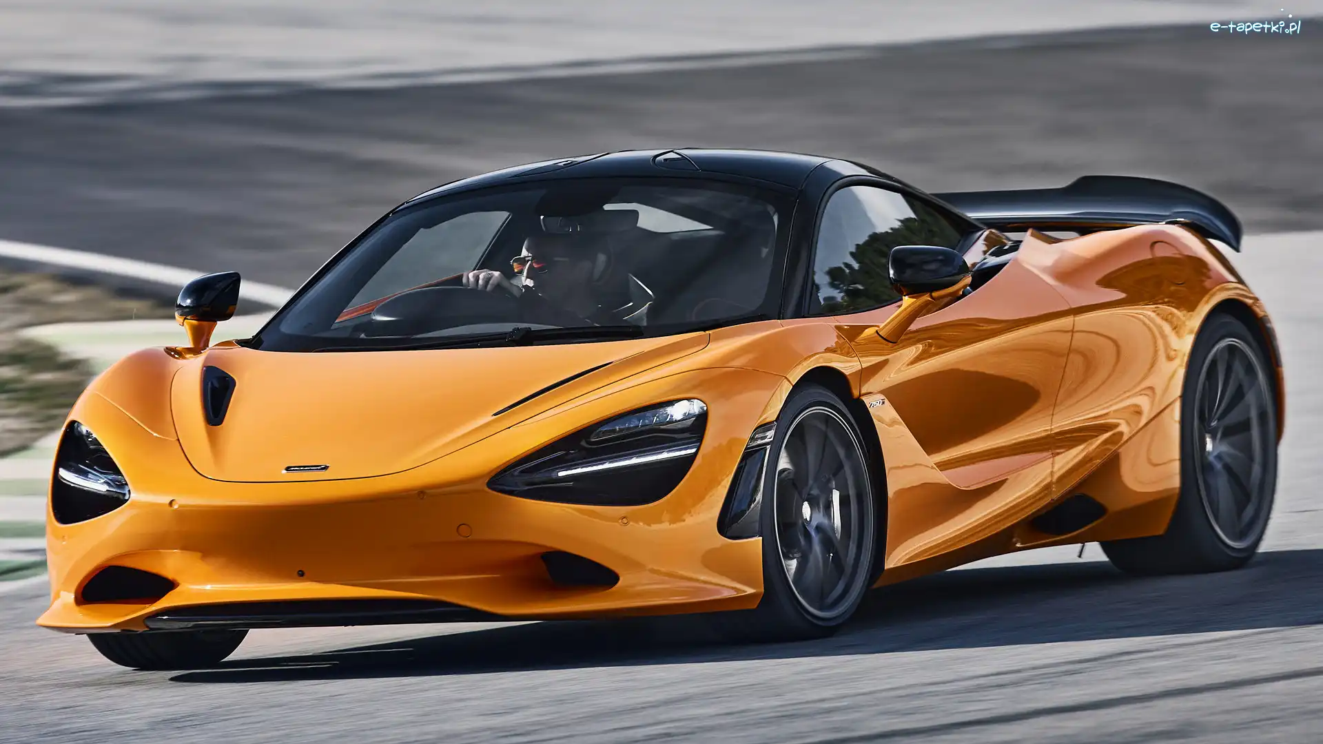 McLaren 750S, Pomarańczowy