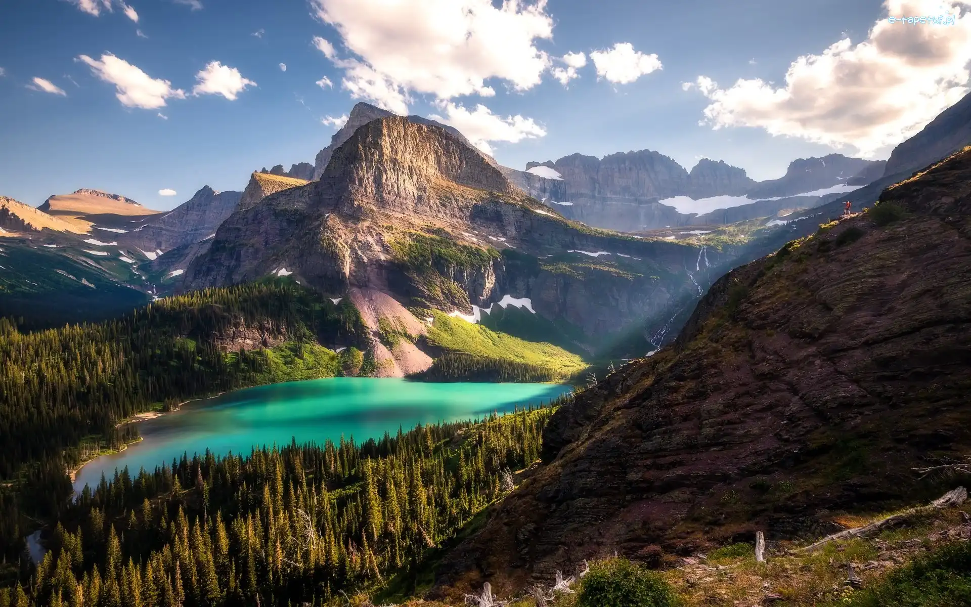Drzewa, Chmury, Park Narodowy Glacier, Grinnell Lake, Jezioro, Stany Zjednoczone, Stan Montana, Góry, Skały