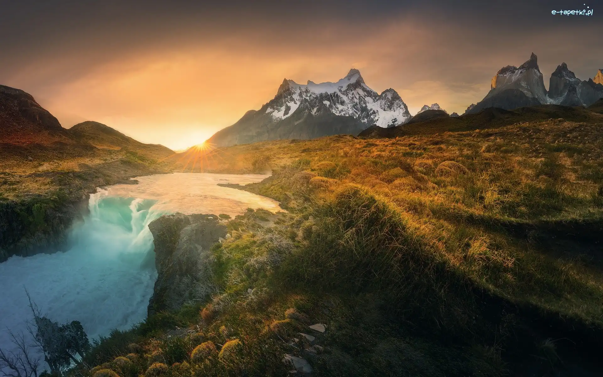 Rzeka, Góry, Torres del Paine, Zachód słońca, Patagonia, Argentyna