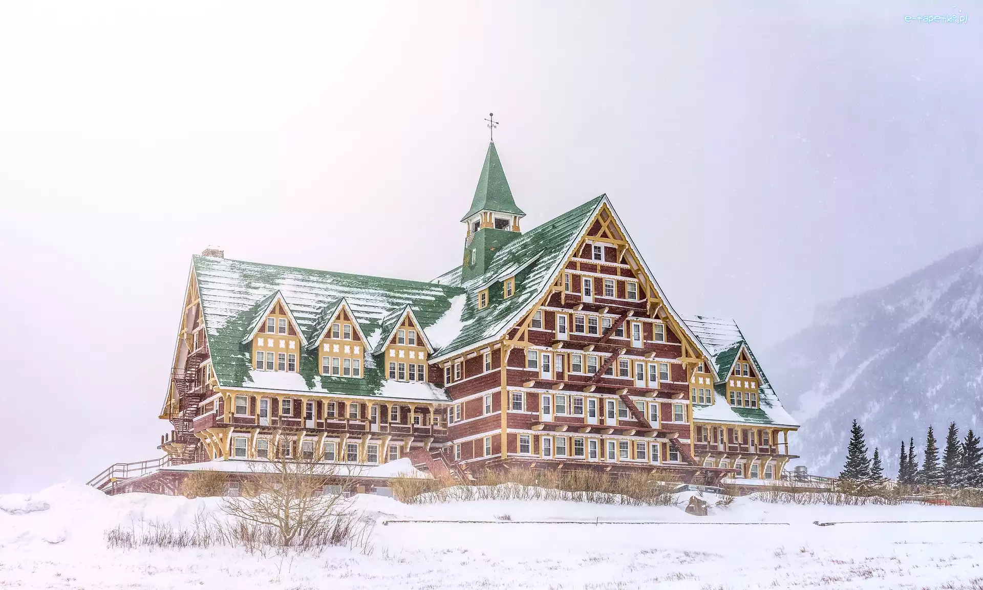 Zima, Prince of Wales Hotel, Budynek, Waterton, Kanada, Góry, Drzewa, Hotel, Śnieg