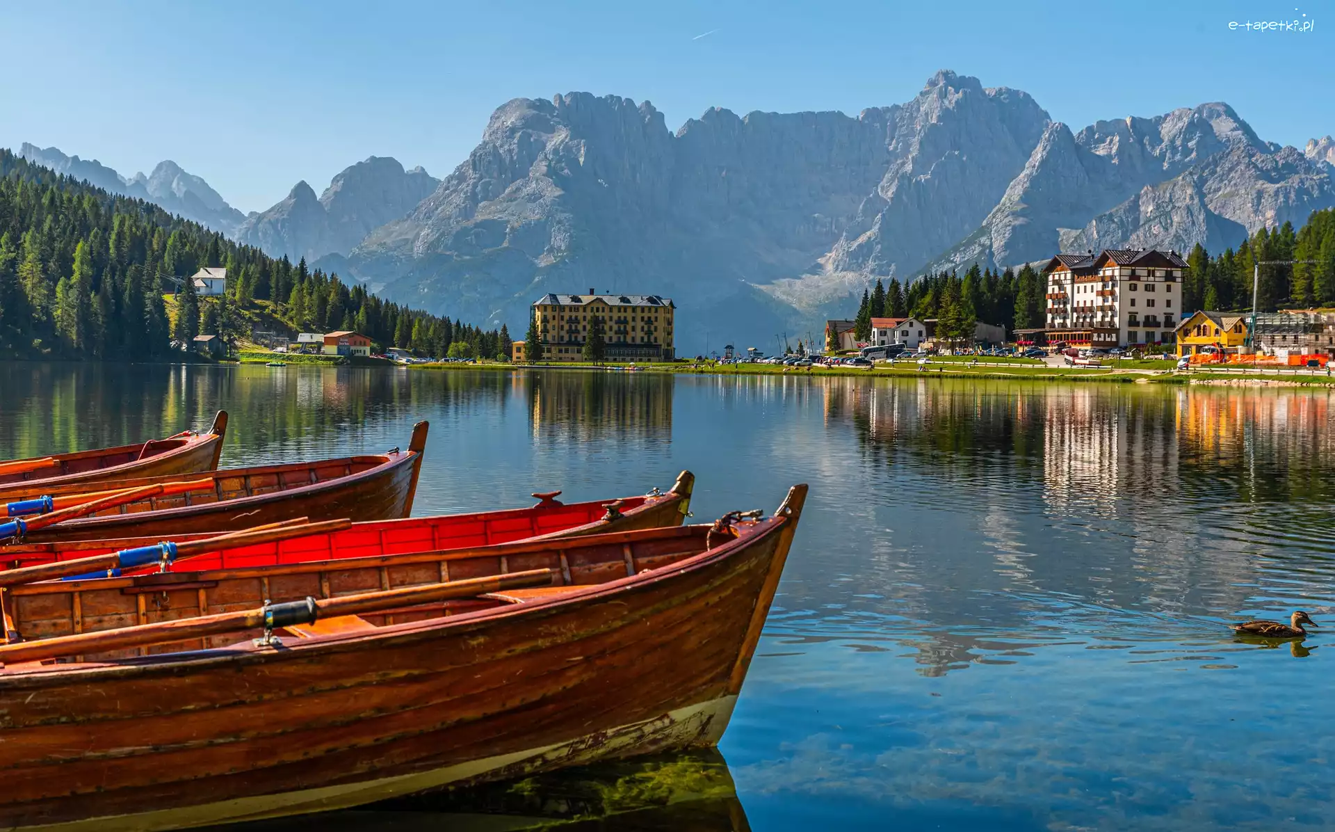 Drzewa, Łodzie, Jezioro, Dolomity, Góry, Włochy, Cortina dAmpezzo, Misurina Lake, Domy