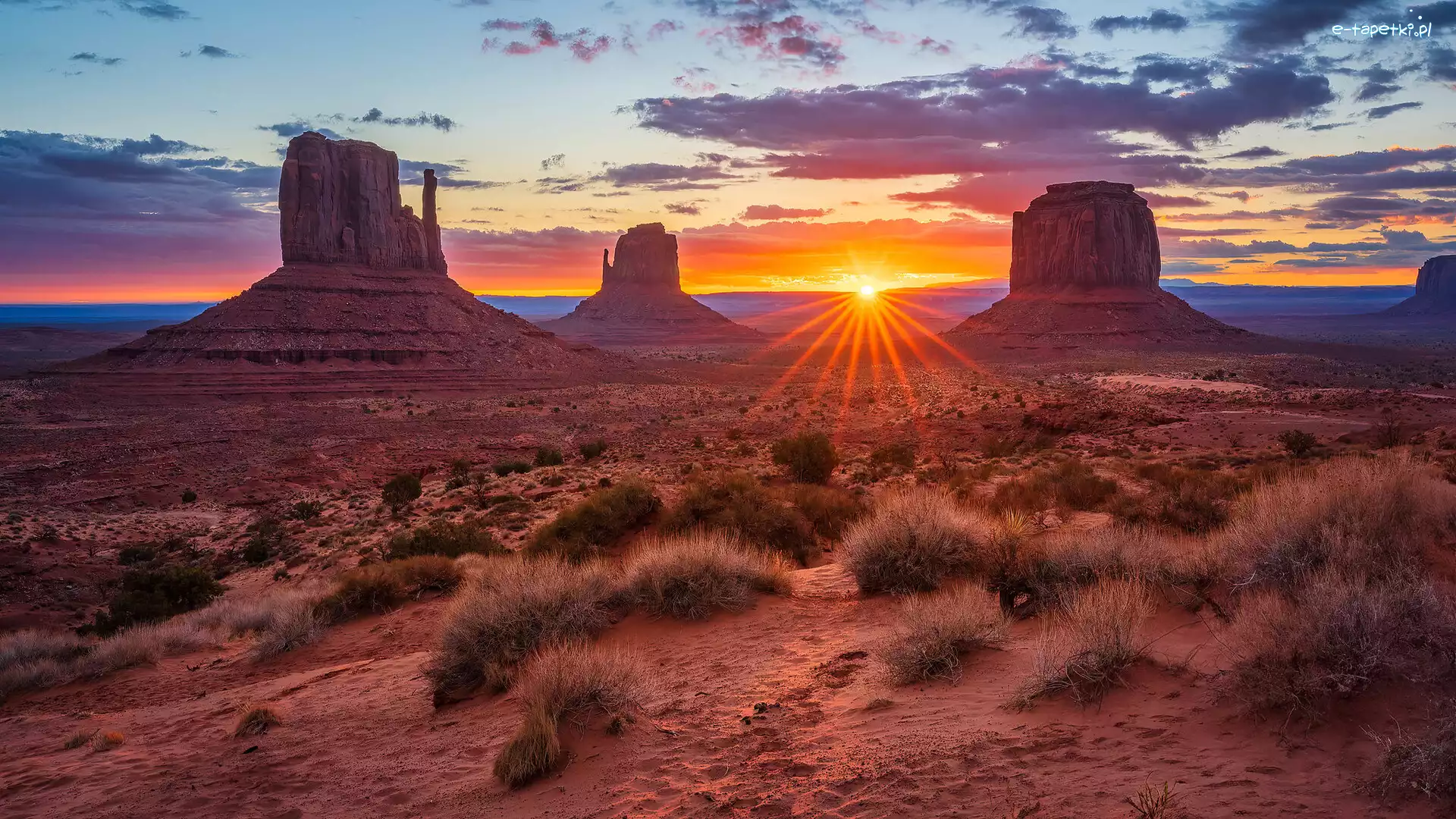 Skały, Dolina Skał, Monument Valley, Promienie słońca, Wyżyna Kolorado, Stany Zjednoczone