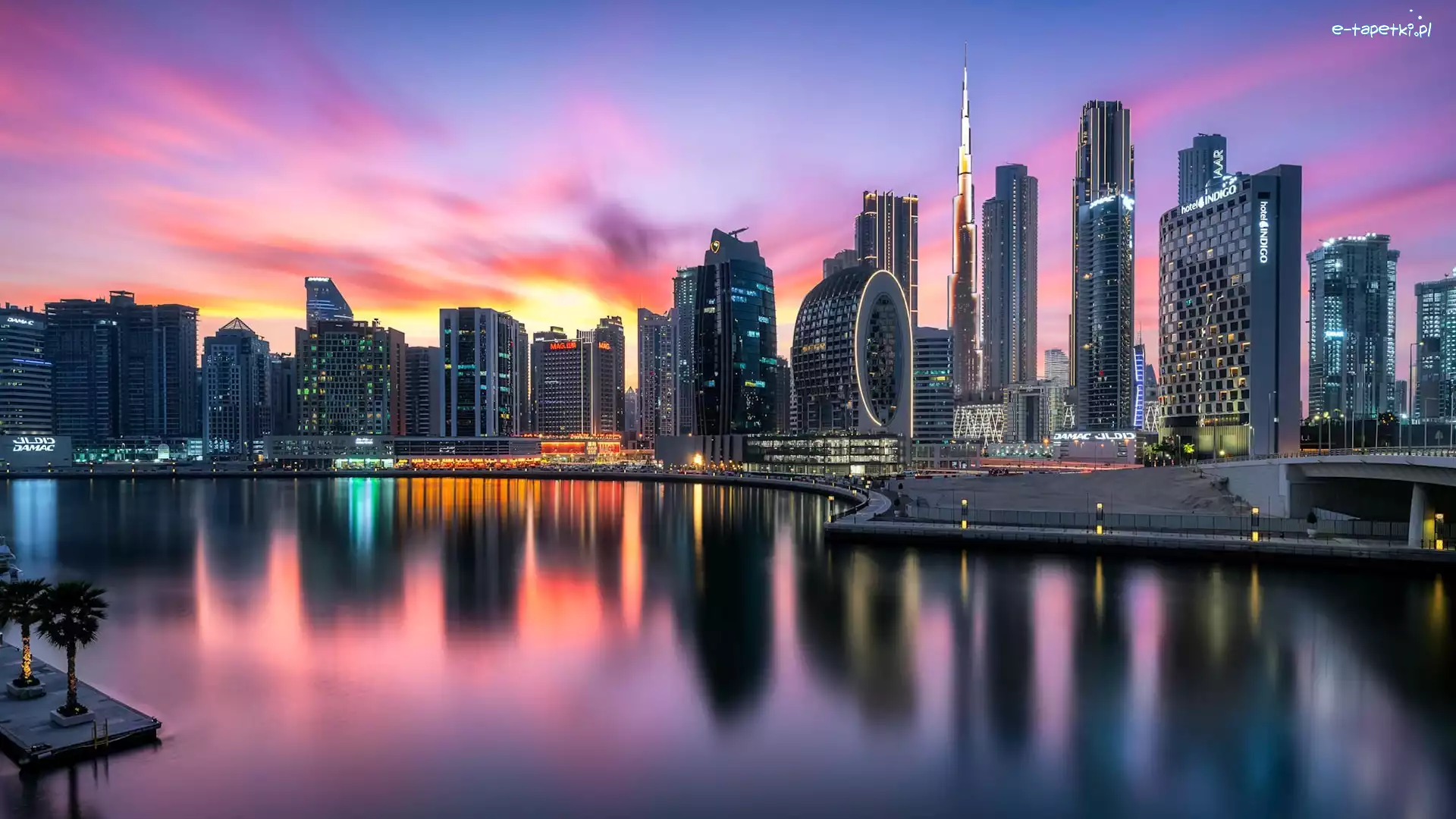 Rzeka, Zjednoczone Emiraty Arabskie, Dubaj, Drapacze chmur