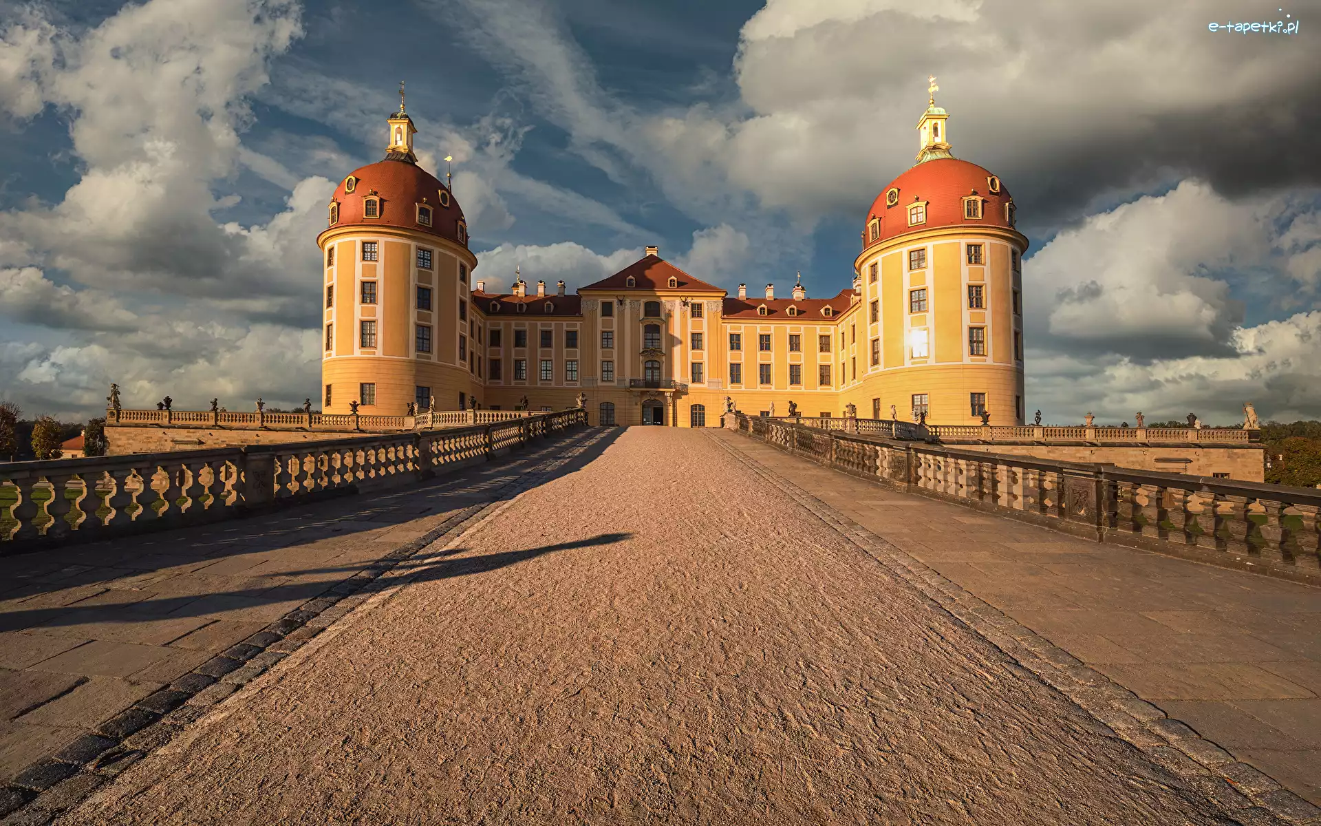 Zachmurzone, Pałac Moritzburg, Most, Niebo, Saksonia, Niemcy
