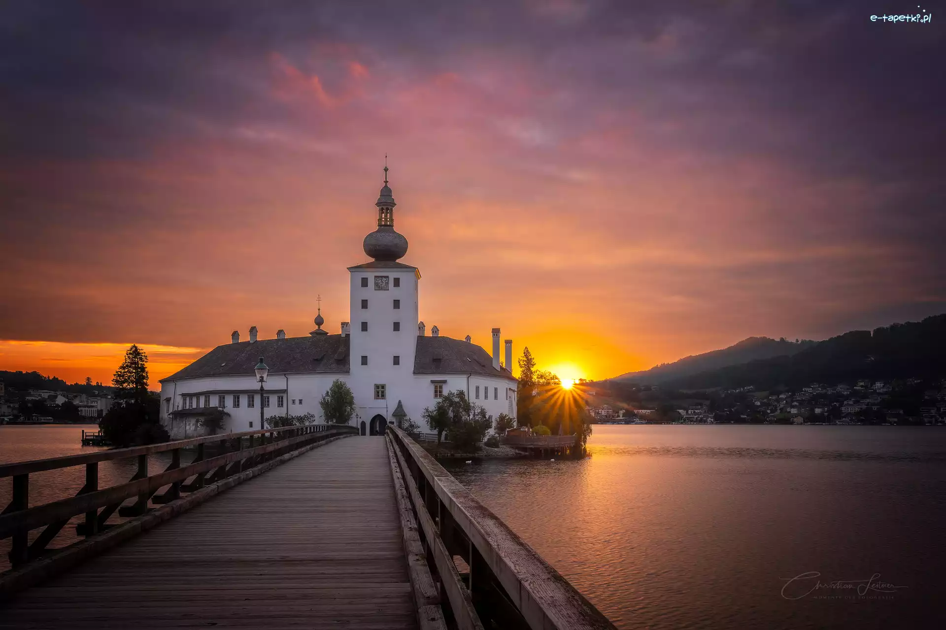 Zamek Ort, Austria, Schloss Ort, Góry, Wschód Słońca, Alpy, Traunsee, Drzewa, Jezioro, Salzkammergut, Most