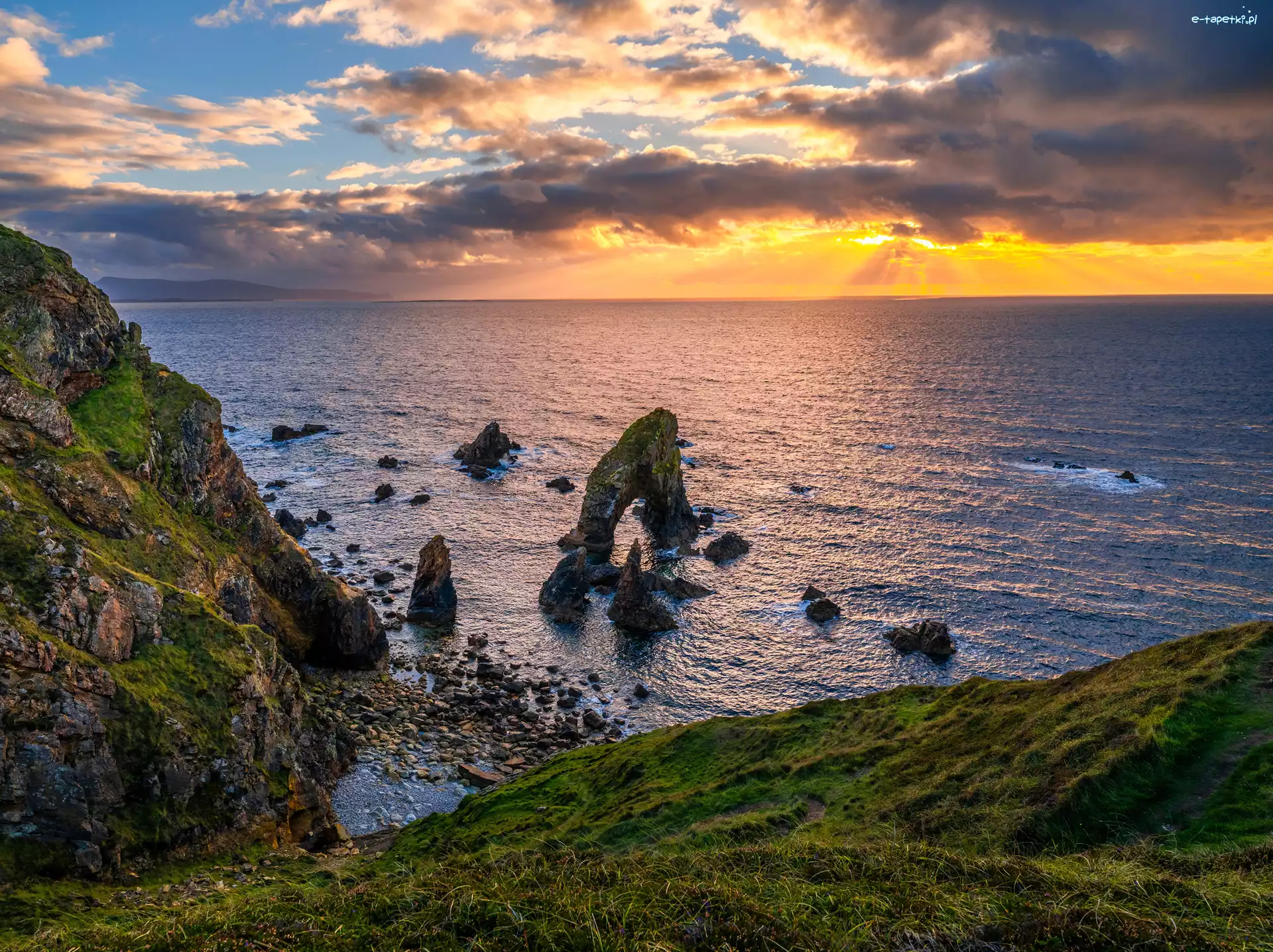 Skały, Donegal, Chmury, Zachód słońca, Wybrzeże, Łuk, Morze, Irlandia