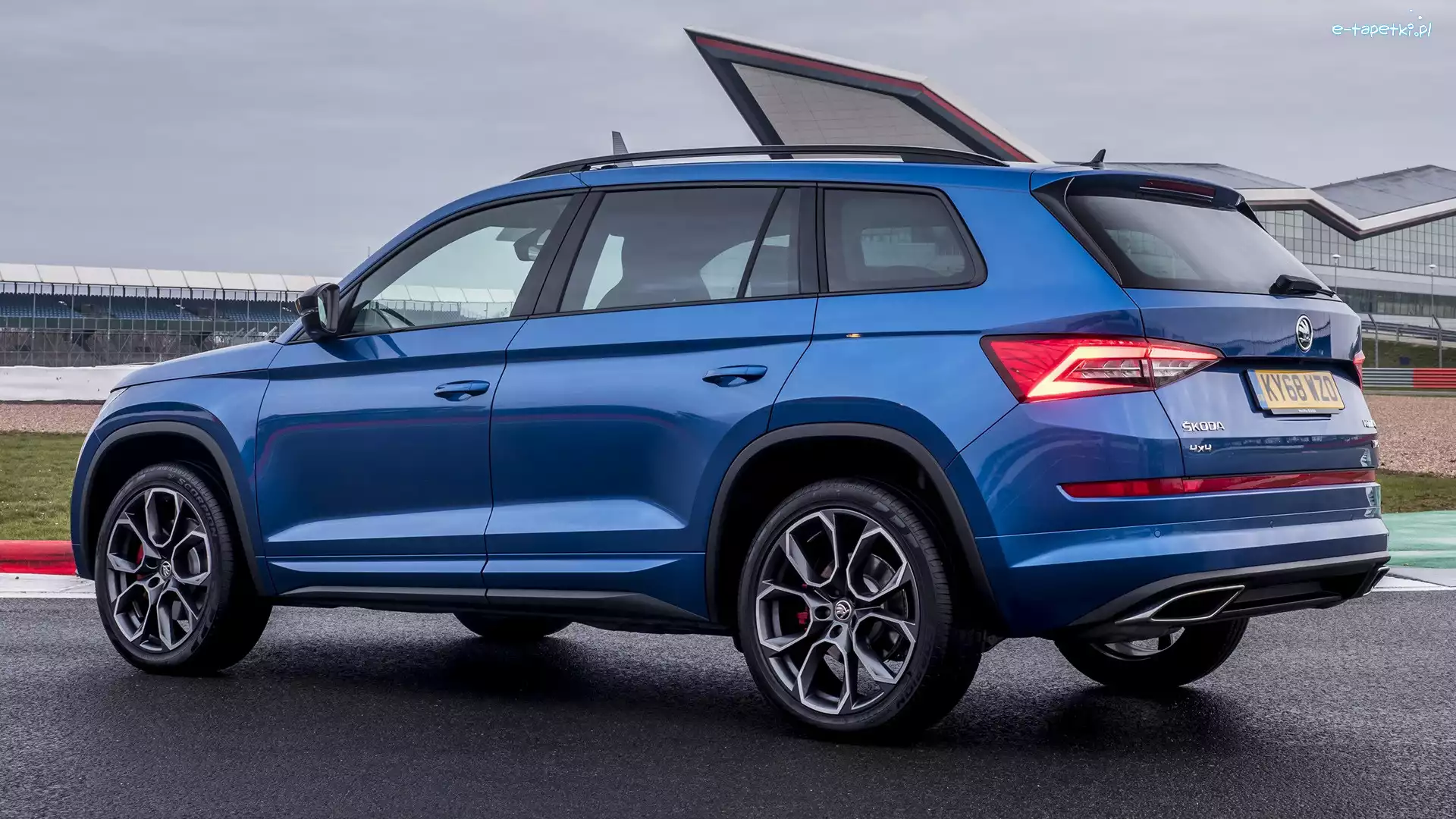 Niebieska, RS, Skoda Kodiaq