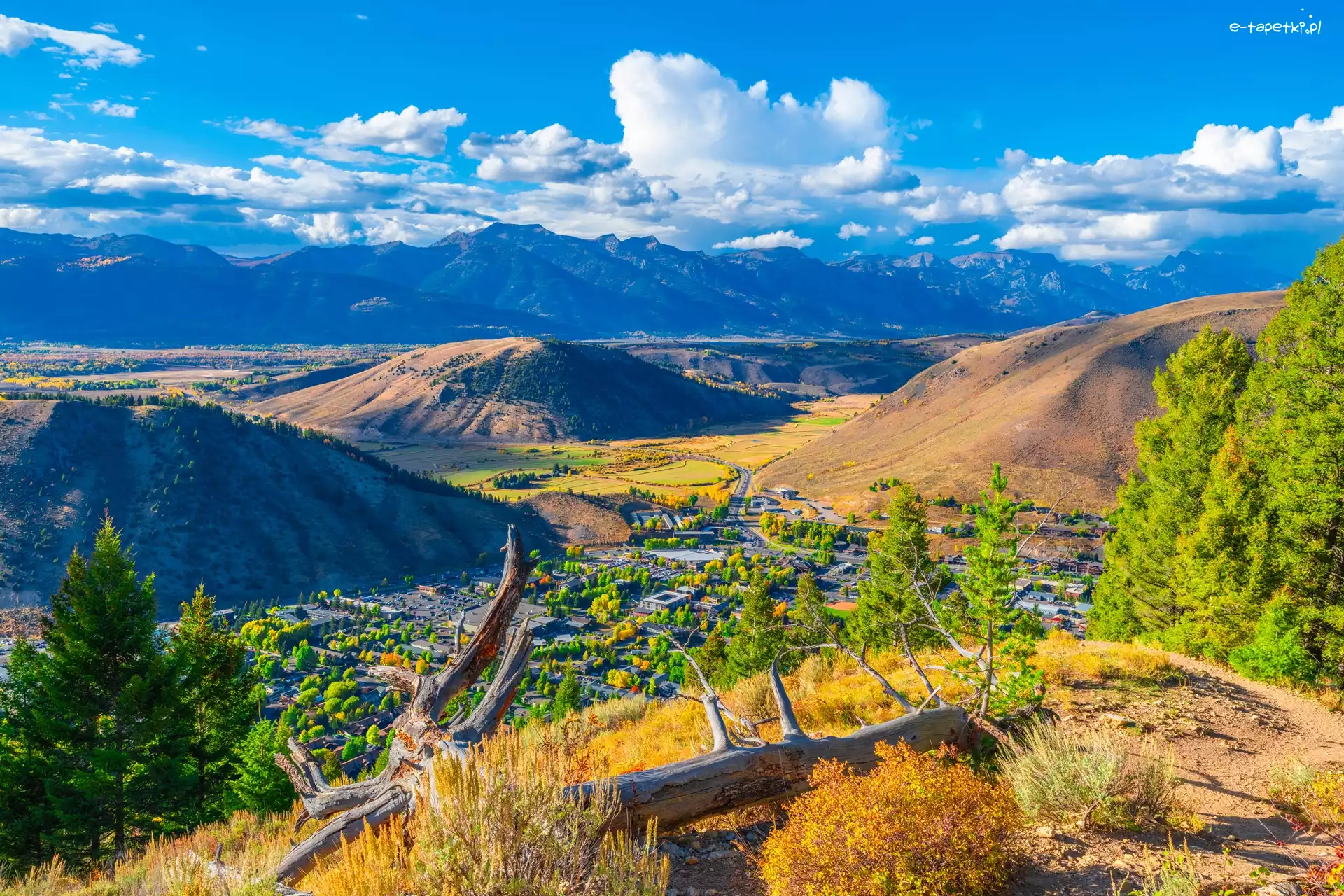Miasto Jackson, Dolina, Stany Zjednoczone, Chmury, Góry, Teton Range, Niebo, Konar, Wzgórza, Wyoming