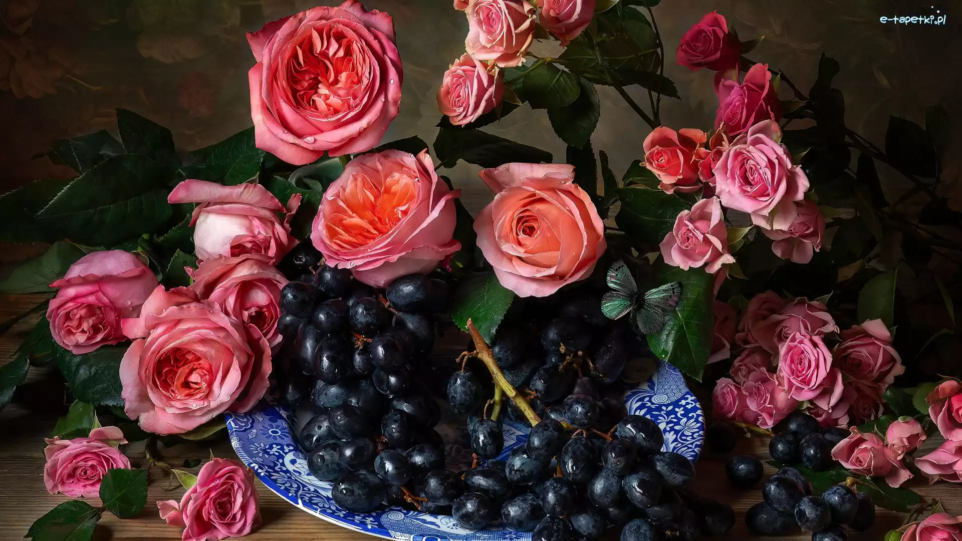 Różowe, Talerz, Róże, Winogrona, Czarne