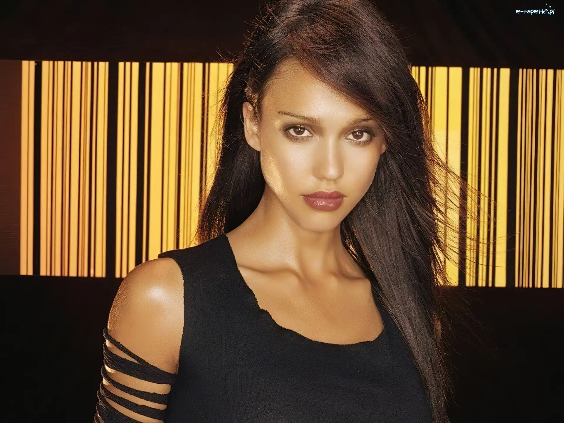 Jessica Alba, zmysłowa