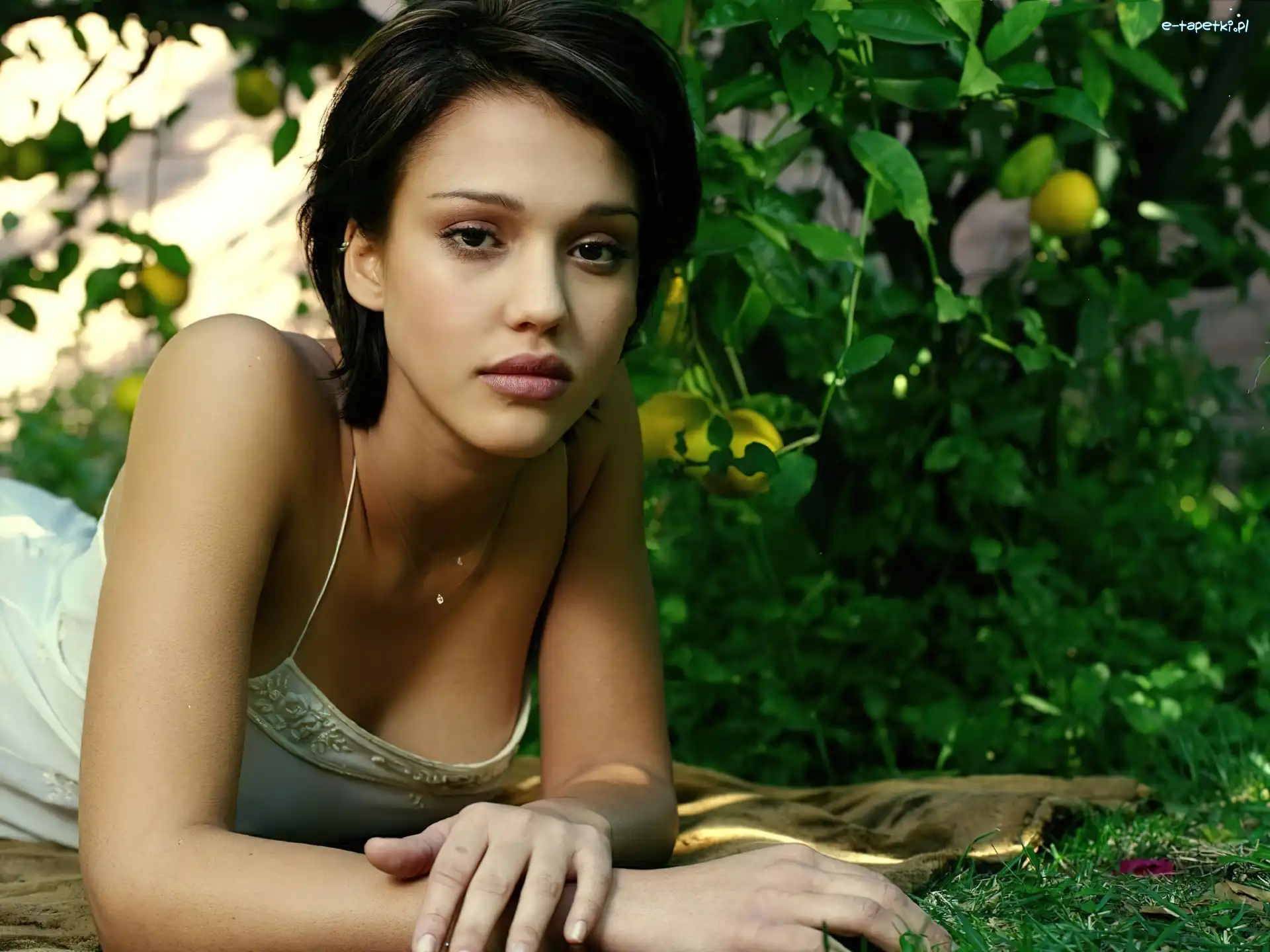 Jessica Alba, twarzyczka