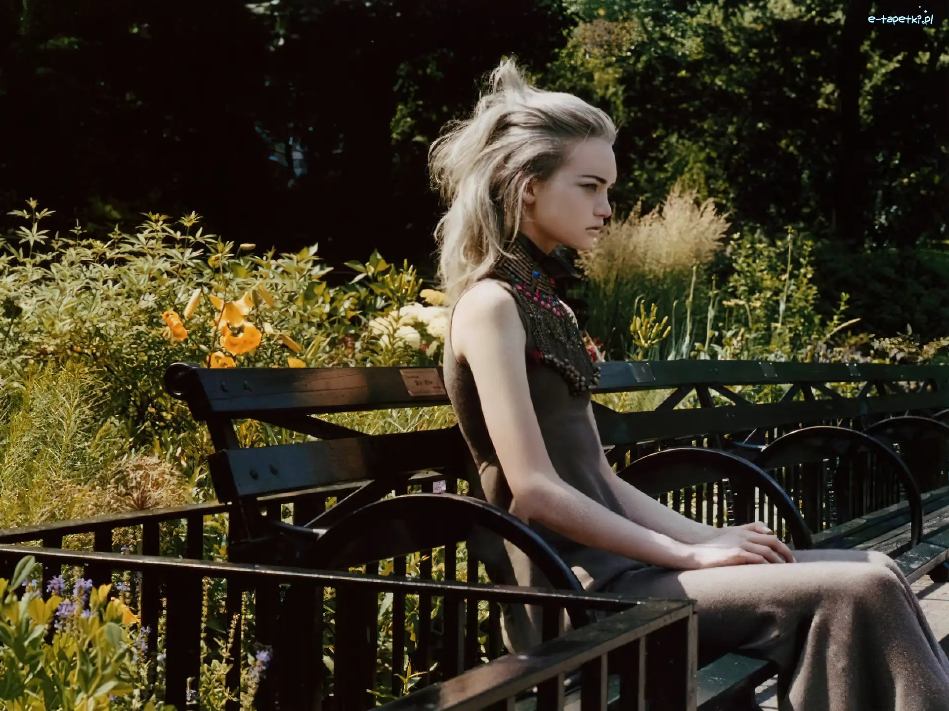ławka, Gemma Ward