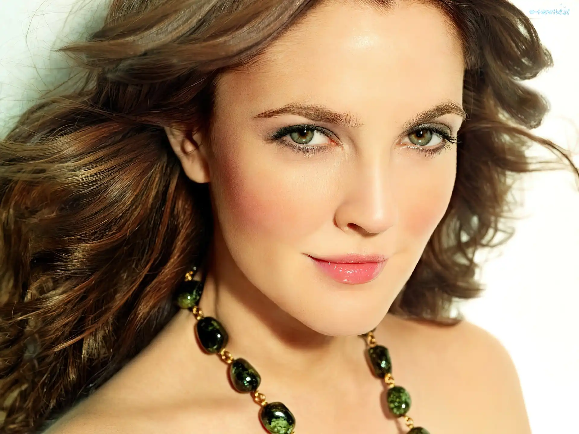 Drew Barrymore, twarz