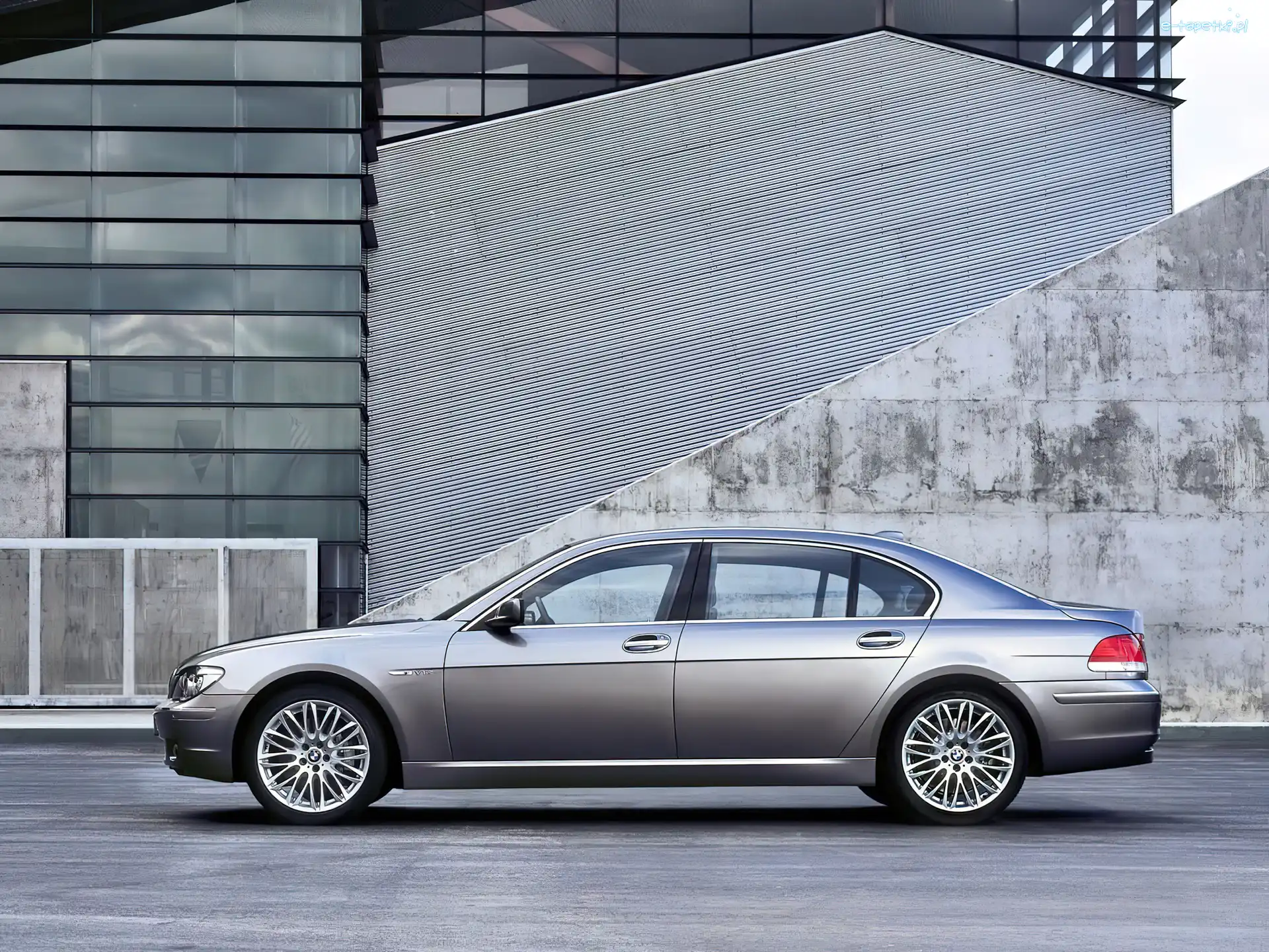 Srebrne, E65, BMW 7, Hala, Szkło