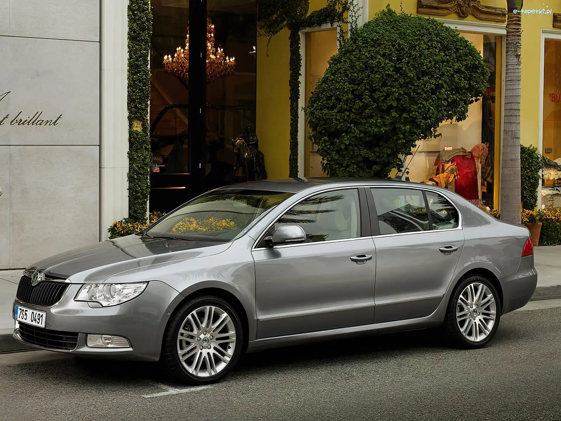Skoda Superb, Witryna, Ulica, Srebrny