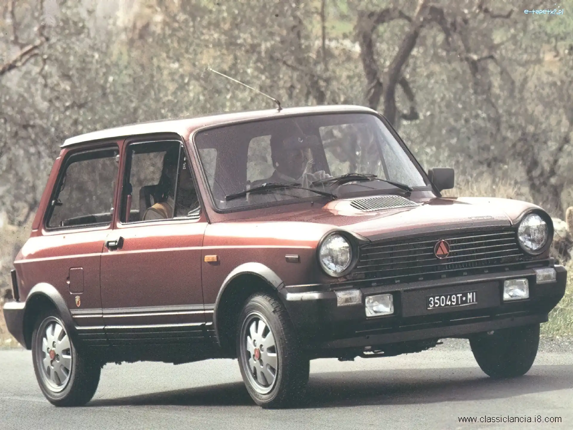Prawy, Antena, Bok, Autobianchi A112