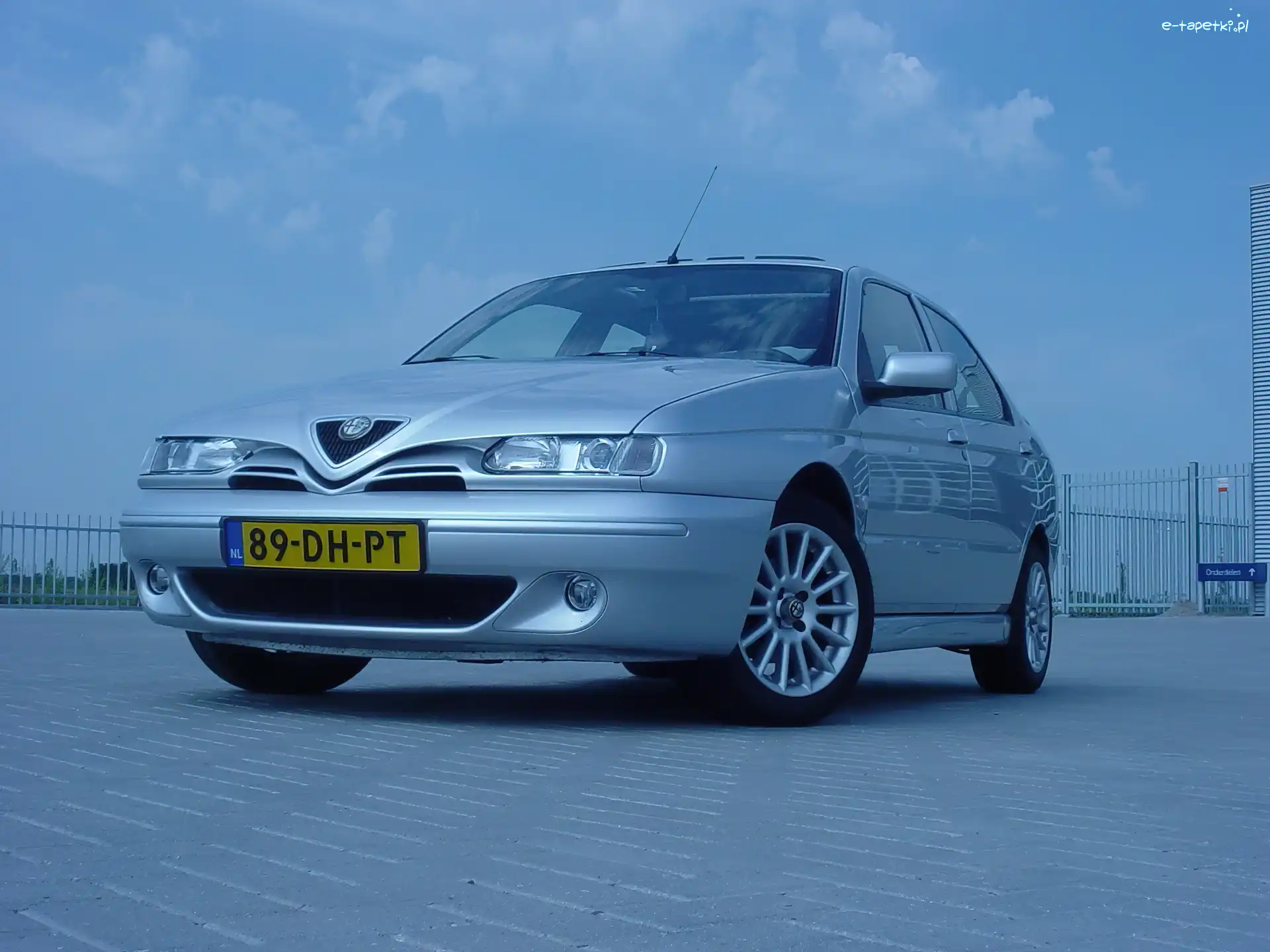Alfa Romeo 146, Srebrna