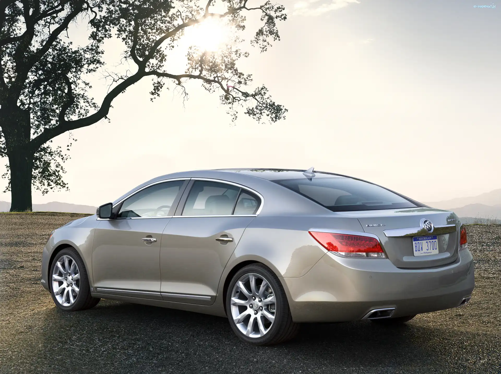 Wydechu, Końcówka, Buick LaCrosse