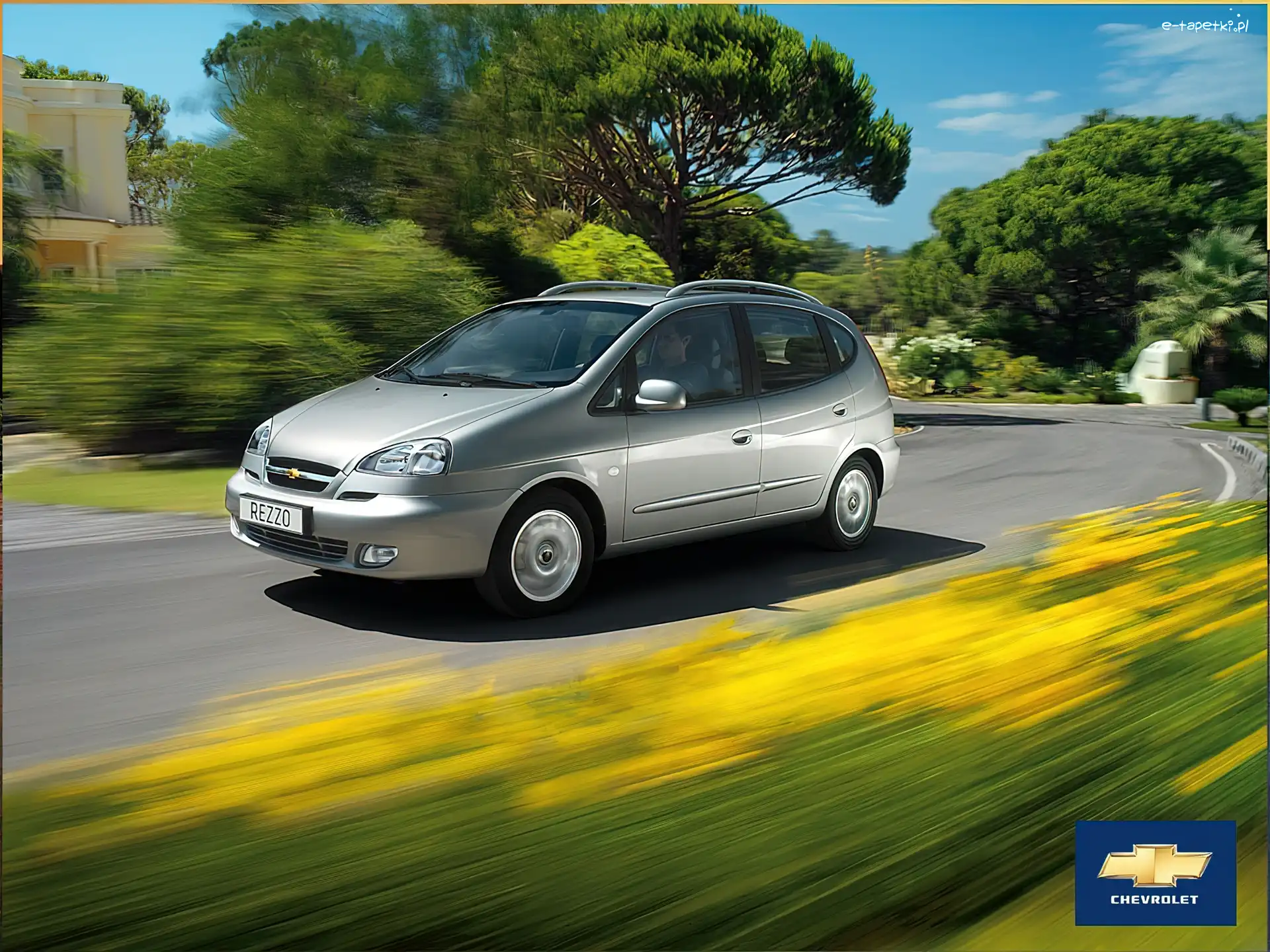 Droga, Chevrolet Rezzo, Srebrny