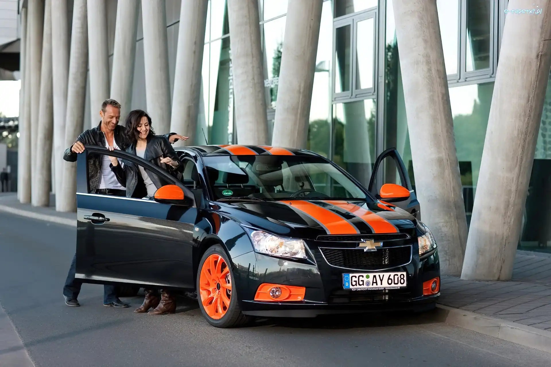 Pasy, Dwa, Chevrolet Cruze