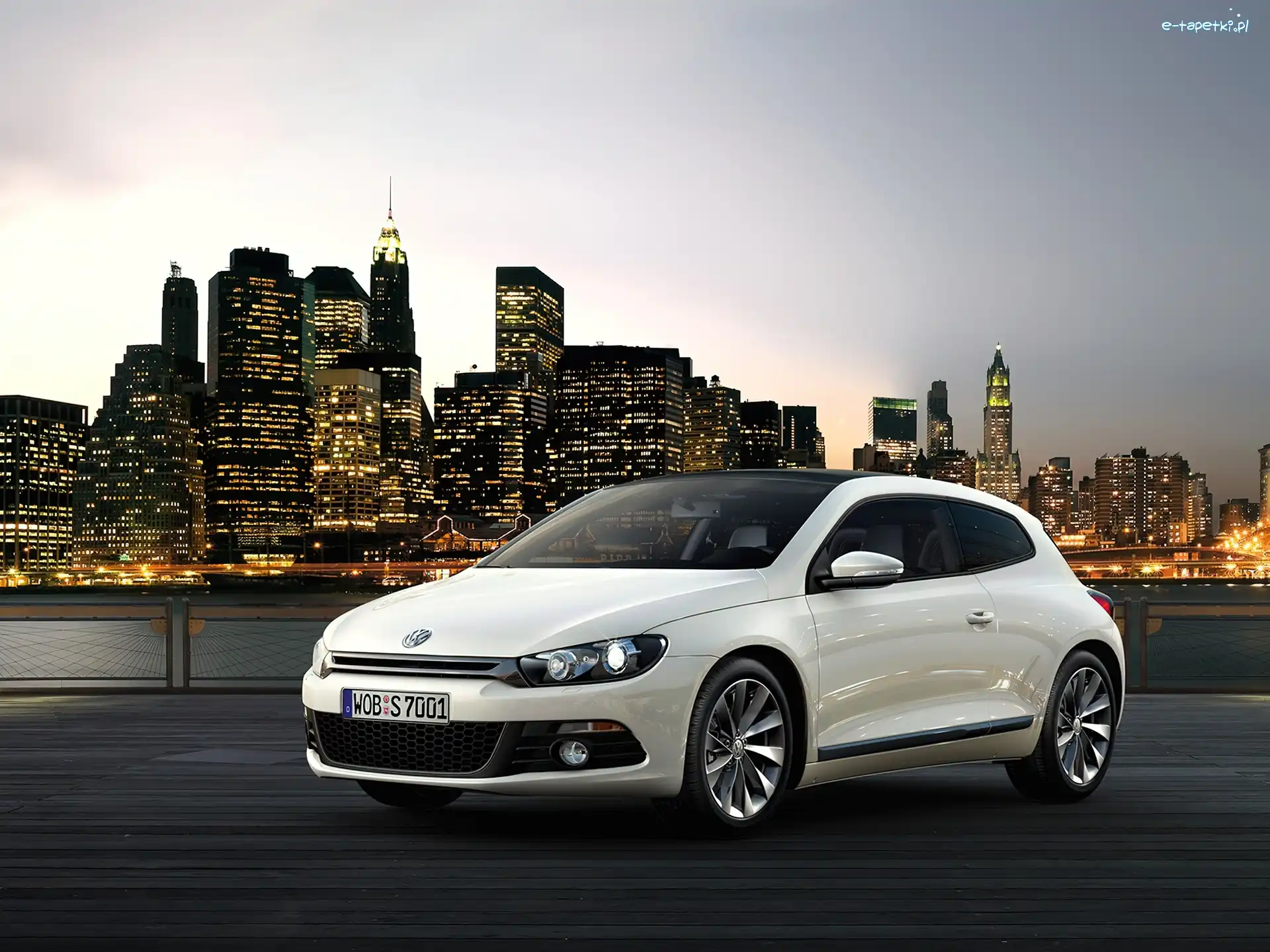 Miasto, VW Scirocco, Biały