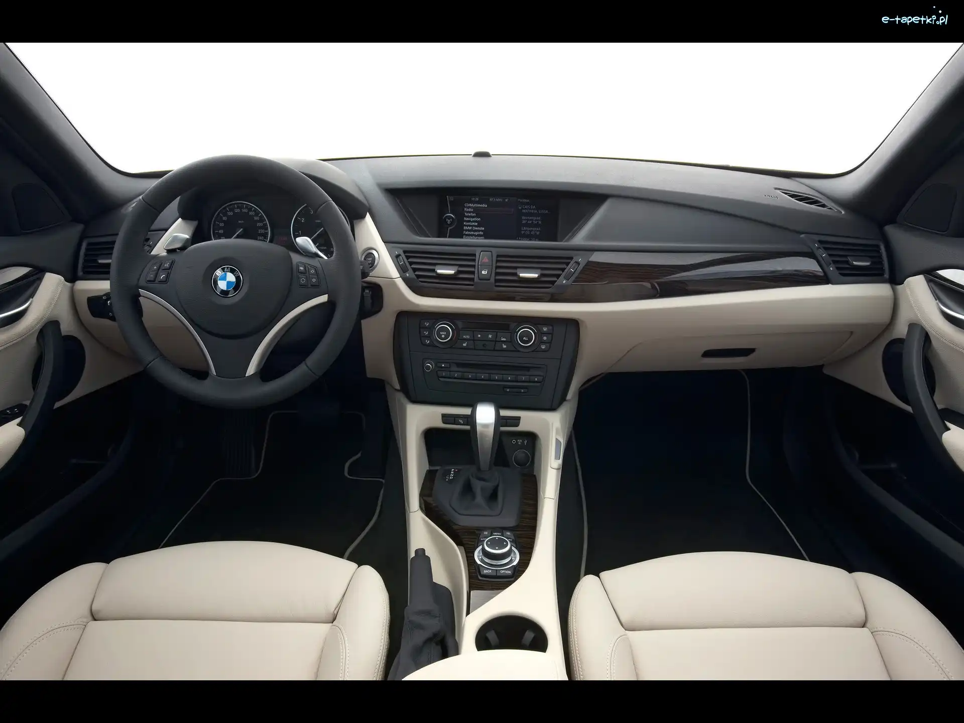Kierownica, BMW X1