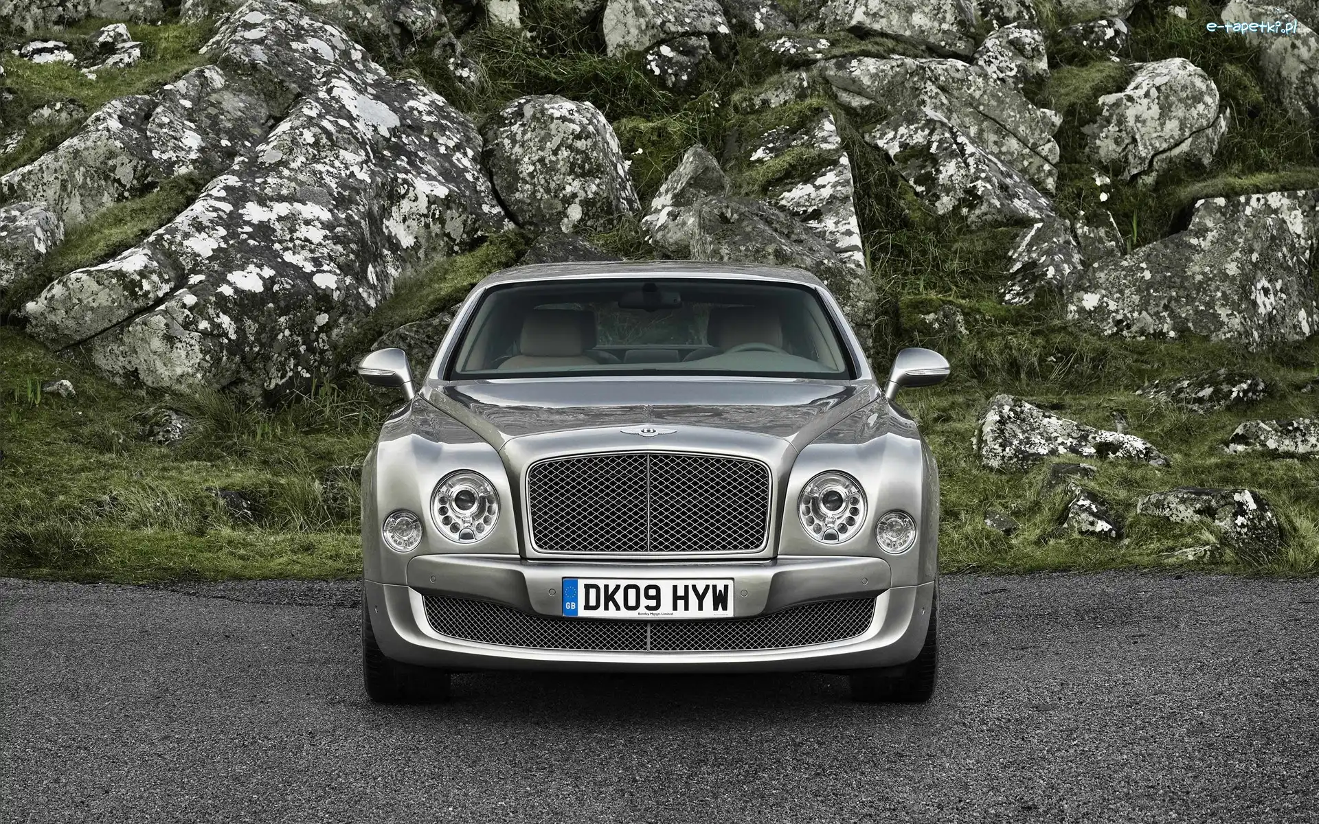 Bentley Mulsanne, Przód
