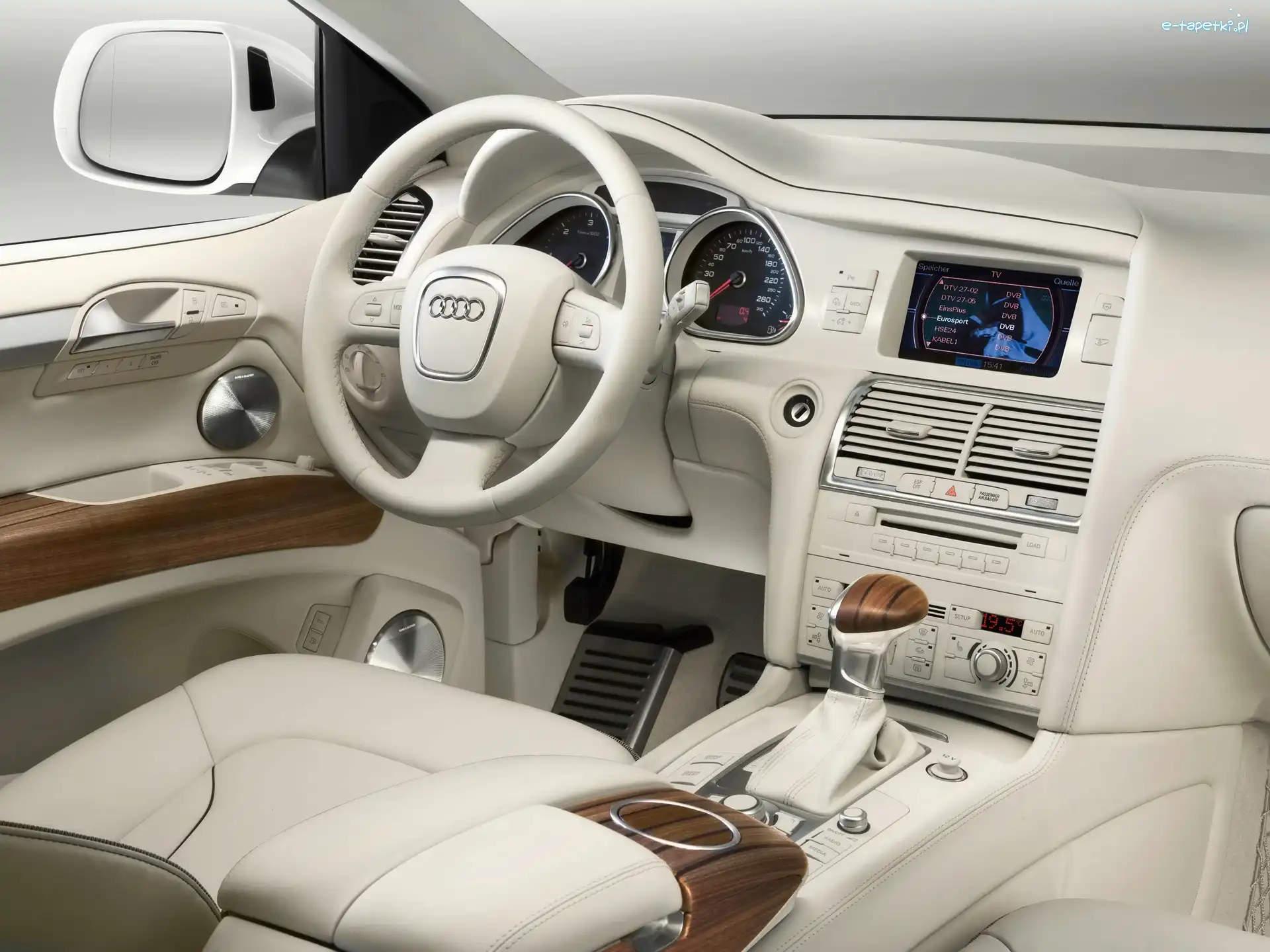 Środek, Biały, Audi Q7