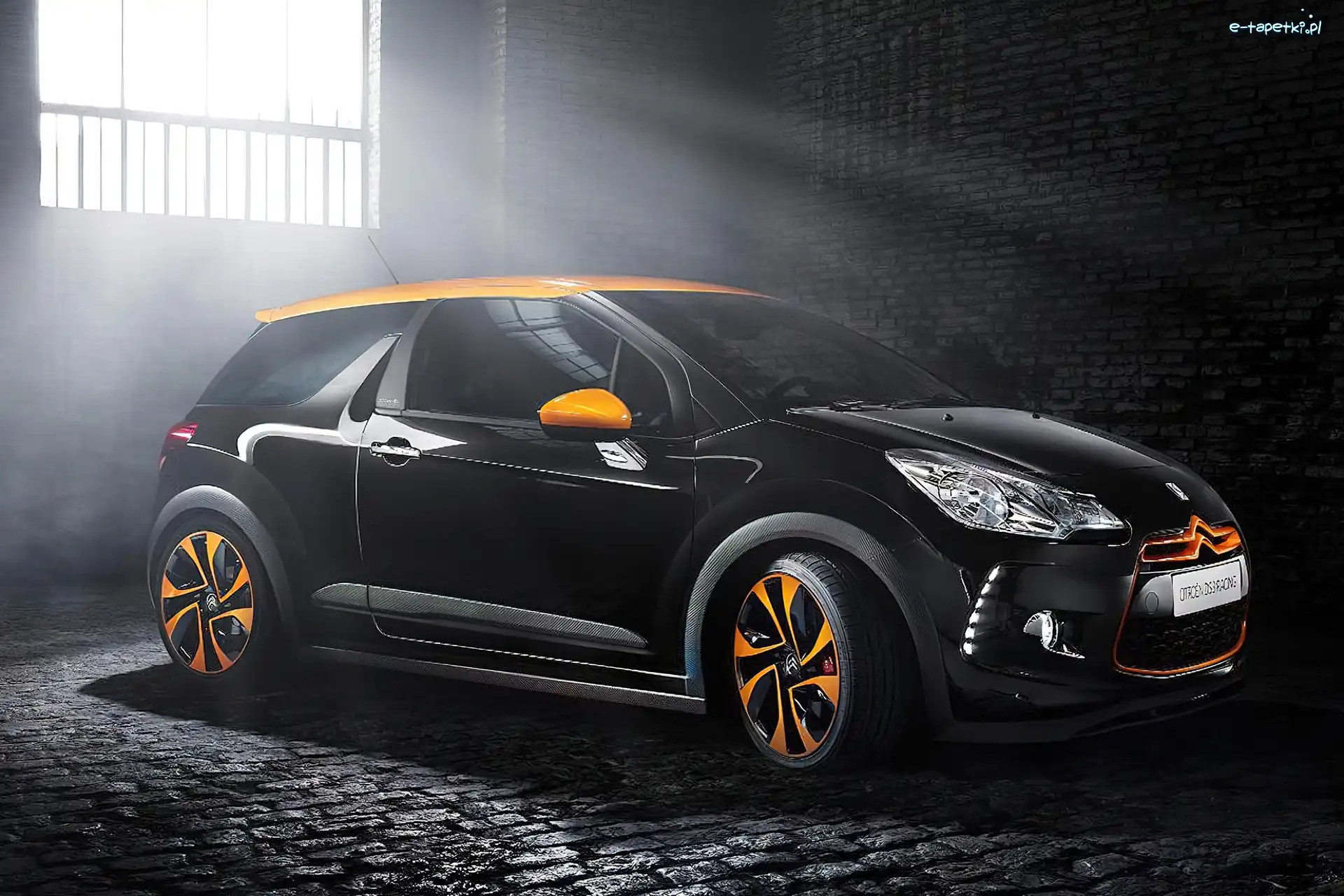 Citroen DS3, Dodatki, Pomarańczowe, Czarny