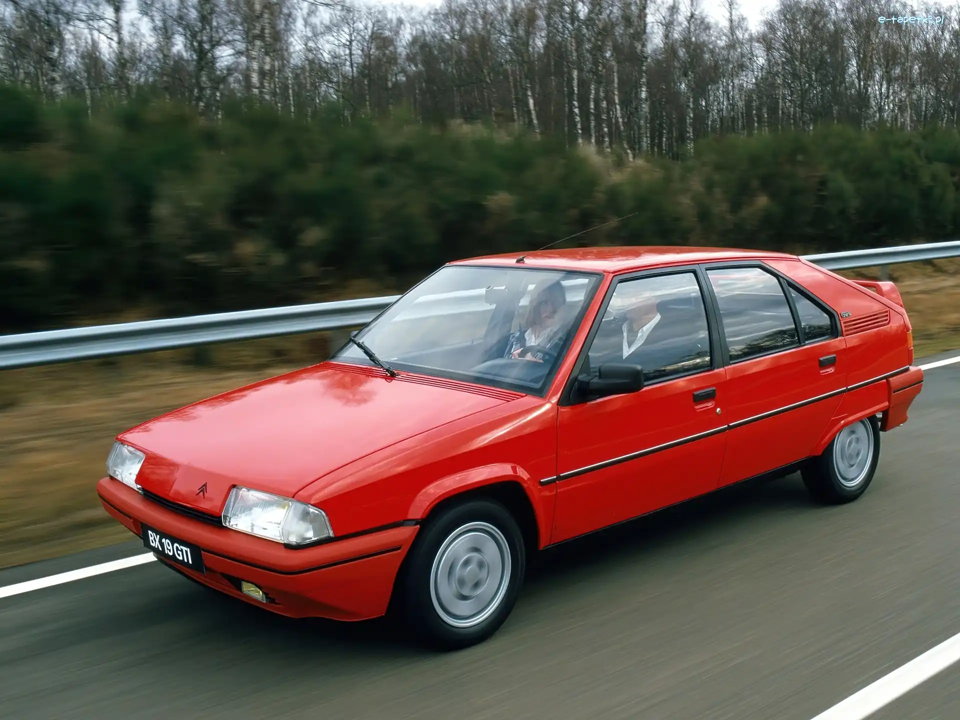 Droga, Citroen BX, Czerwony